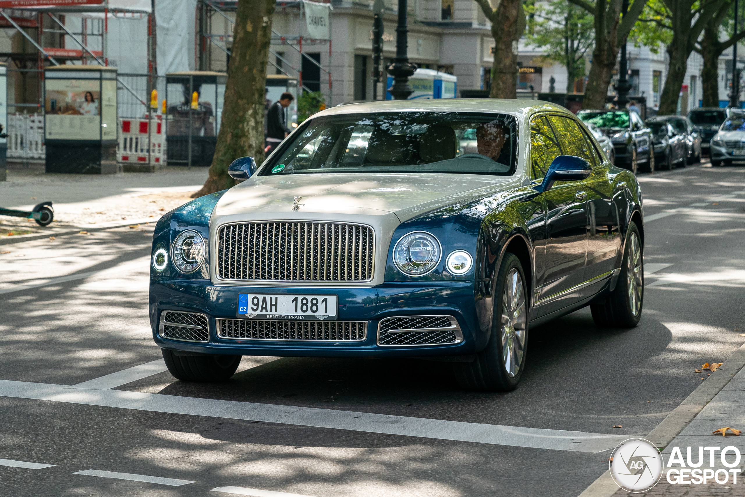 Bentley Mulsanne EWB 2016