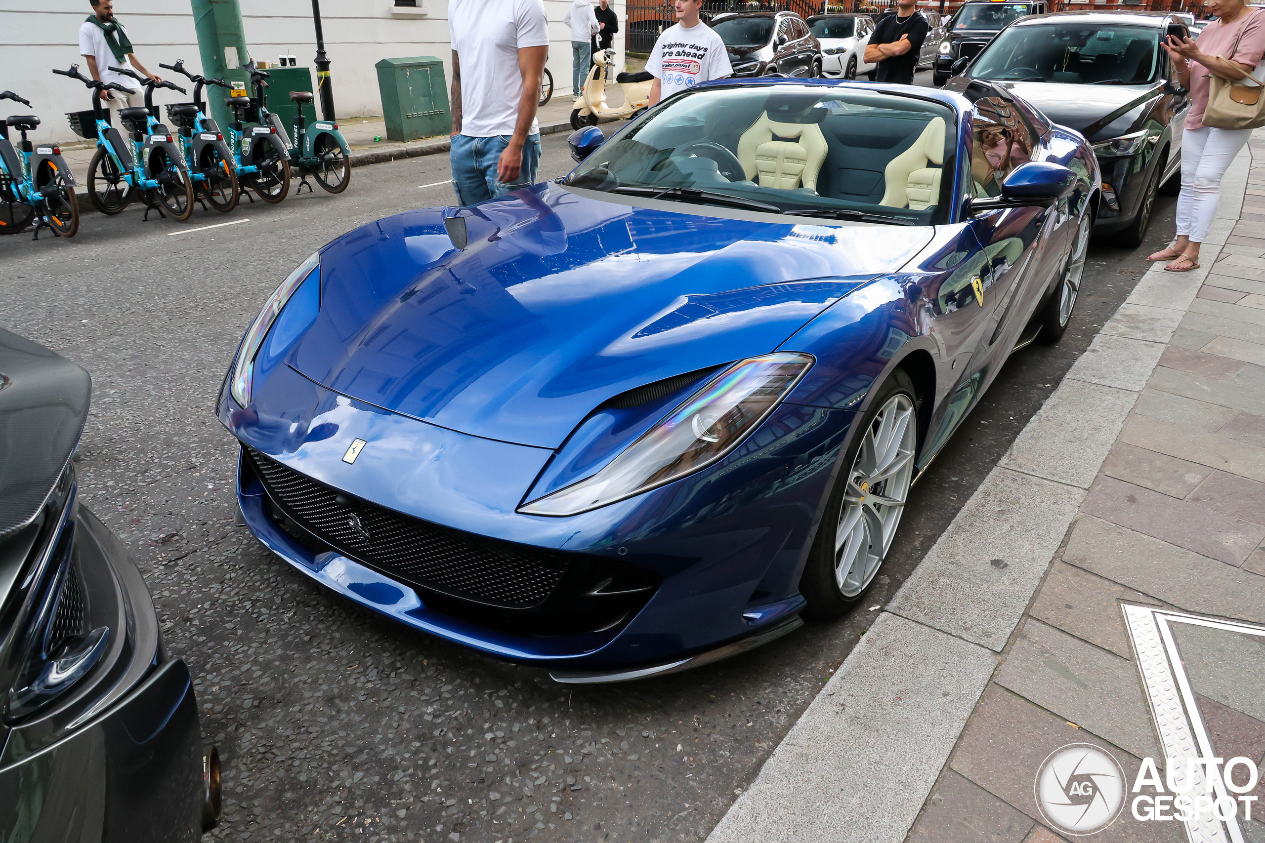 Ferrari 812 GTS