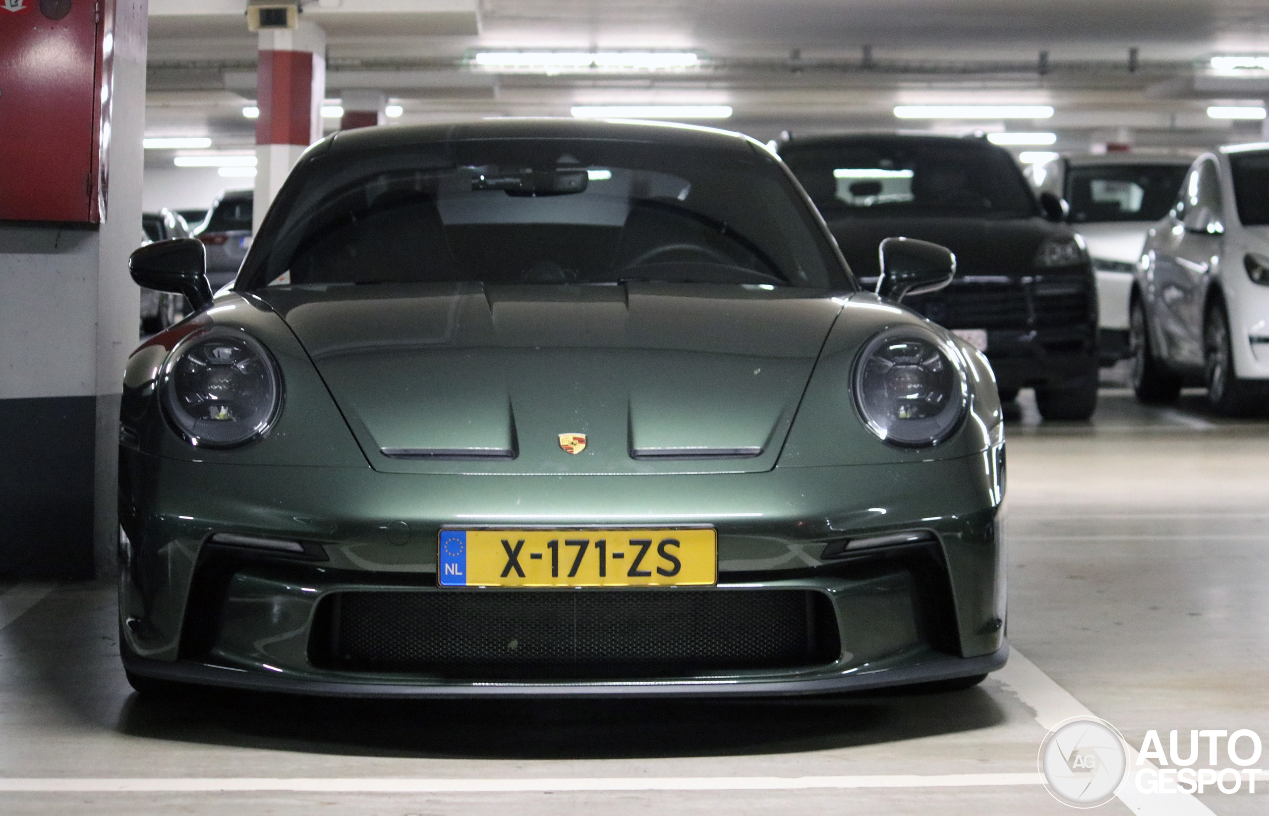 Porsche 992 GT3 Touring