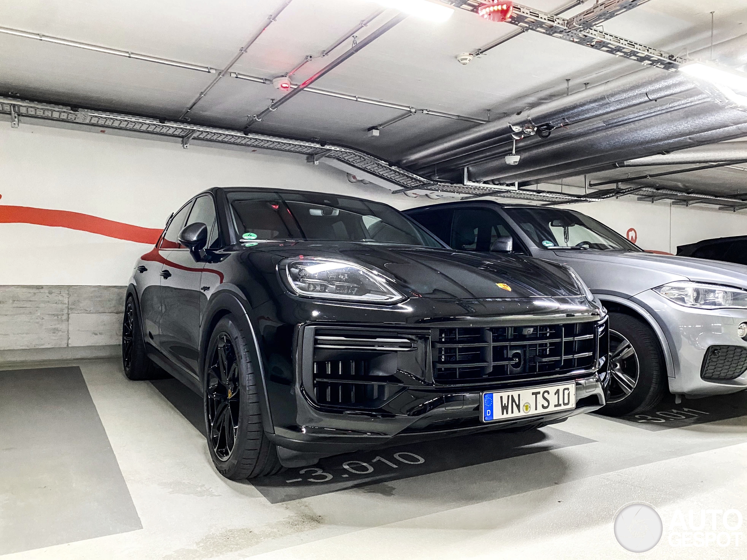 Porsche Cayenne Coupé Turbo E-Hybrid