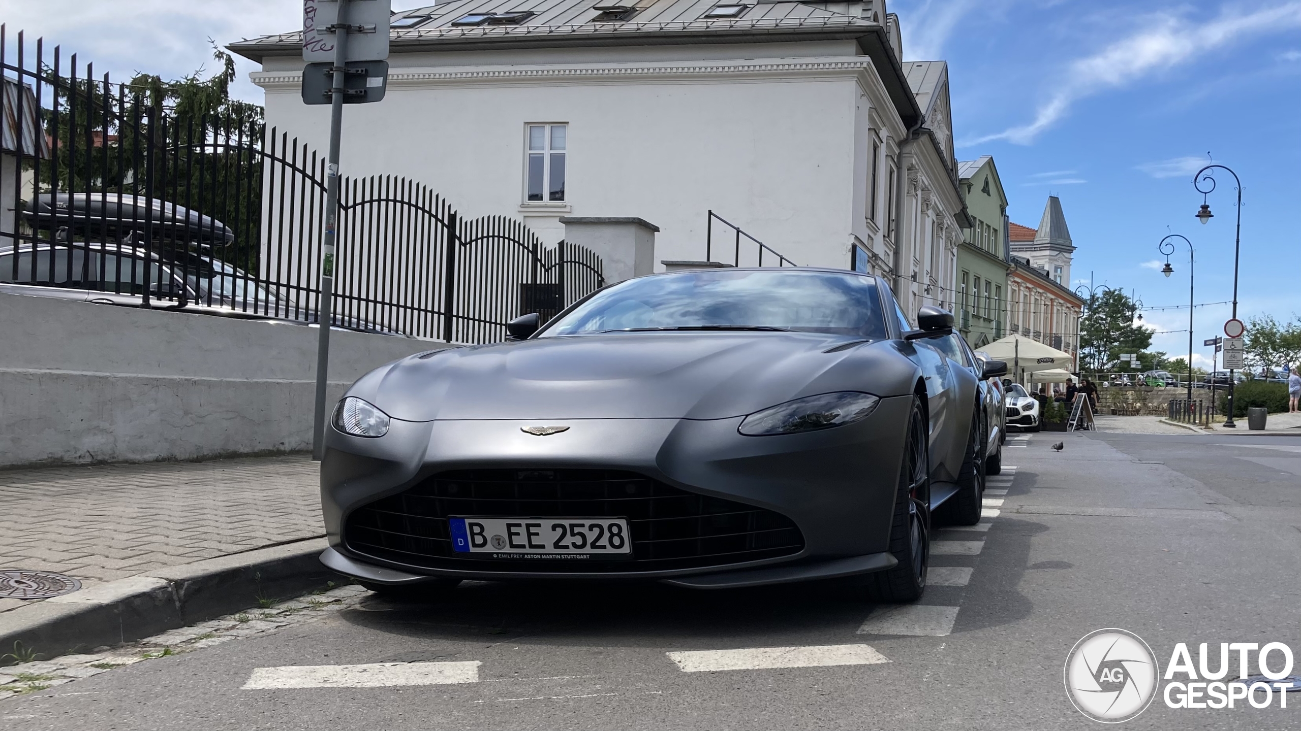 Aston Martin V8 Vantage 2018