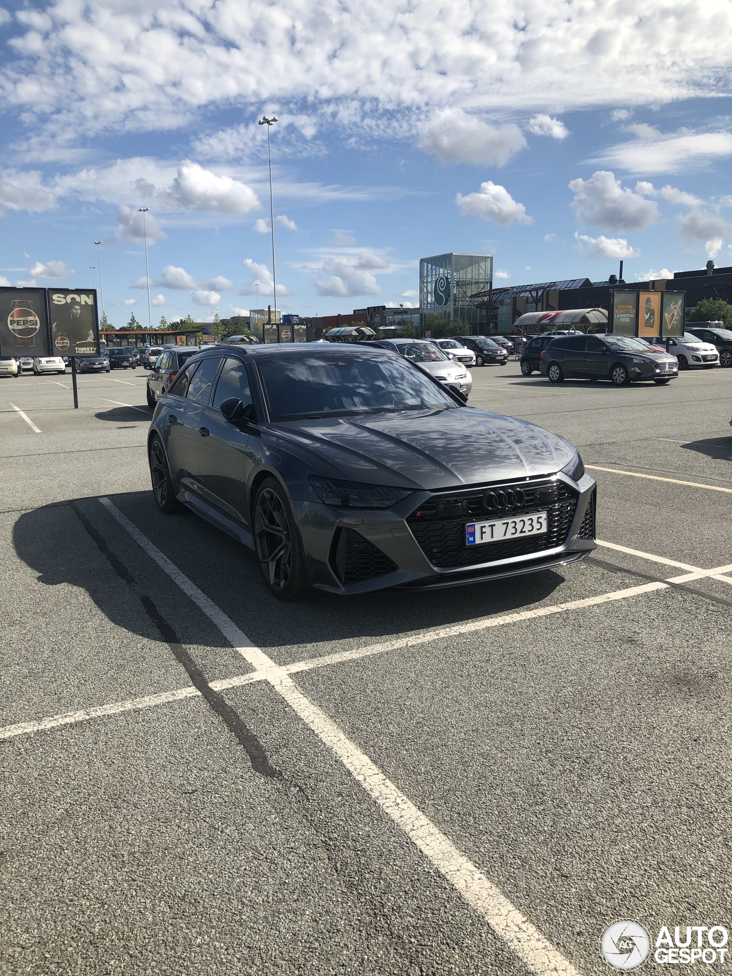 Audi RS6 Avant C8