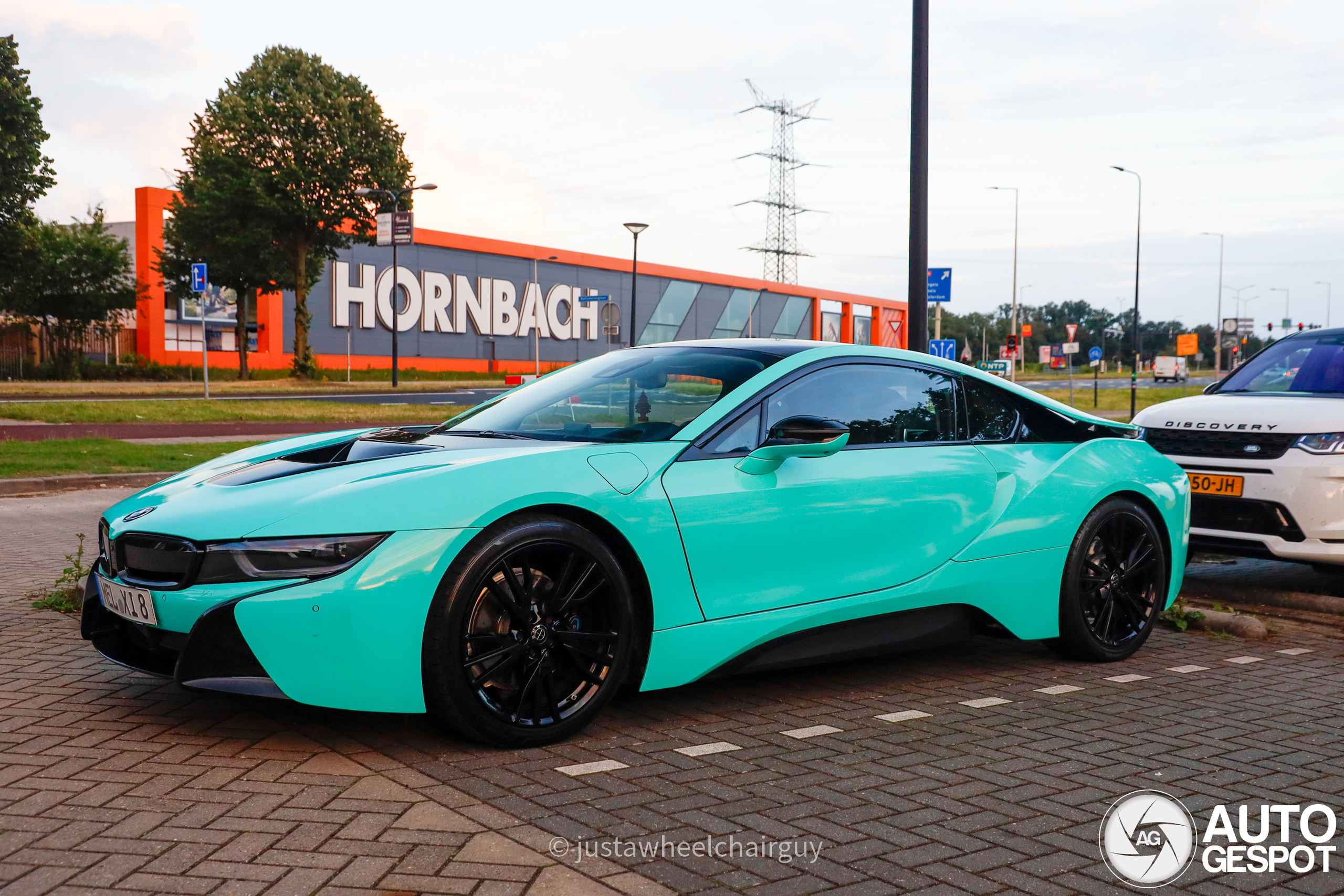 BMW i8