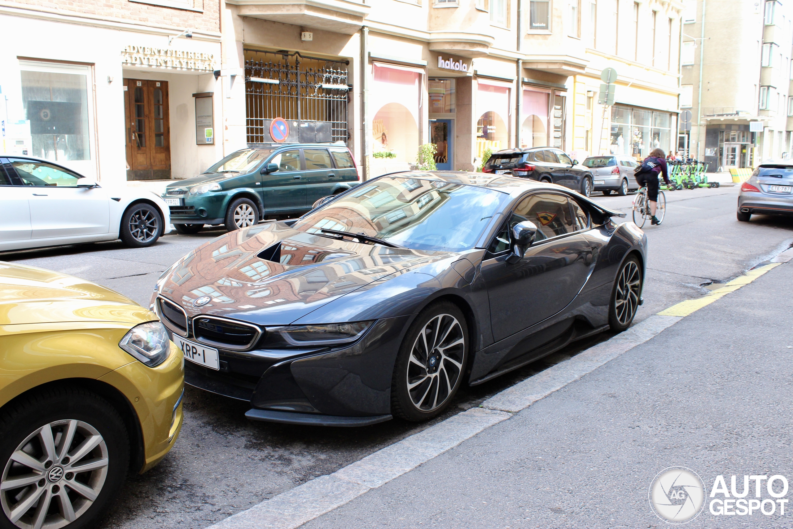 BMW i8