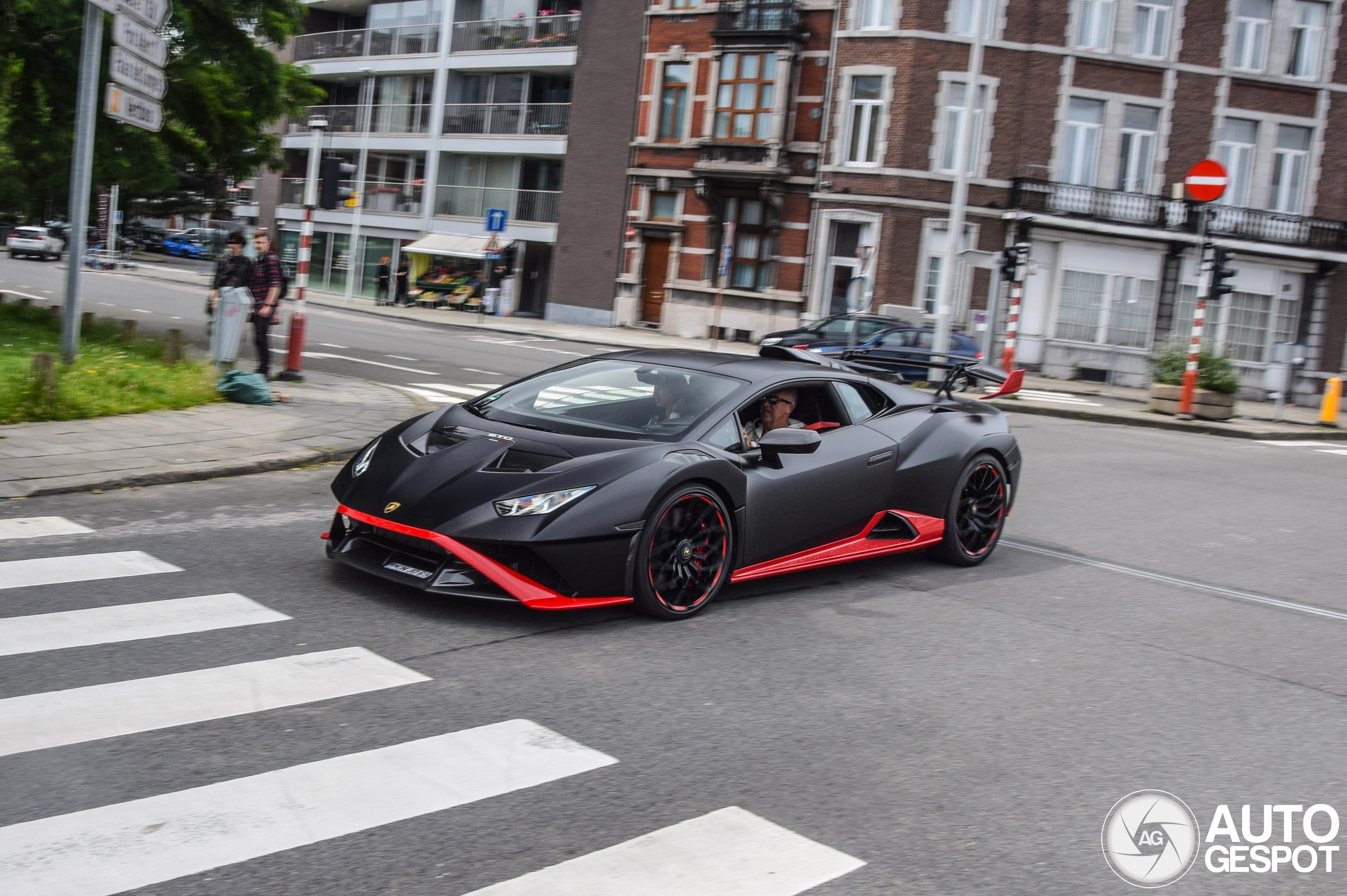 Lamborghini Huracán LP640-2 STO