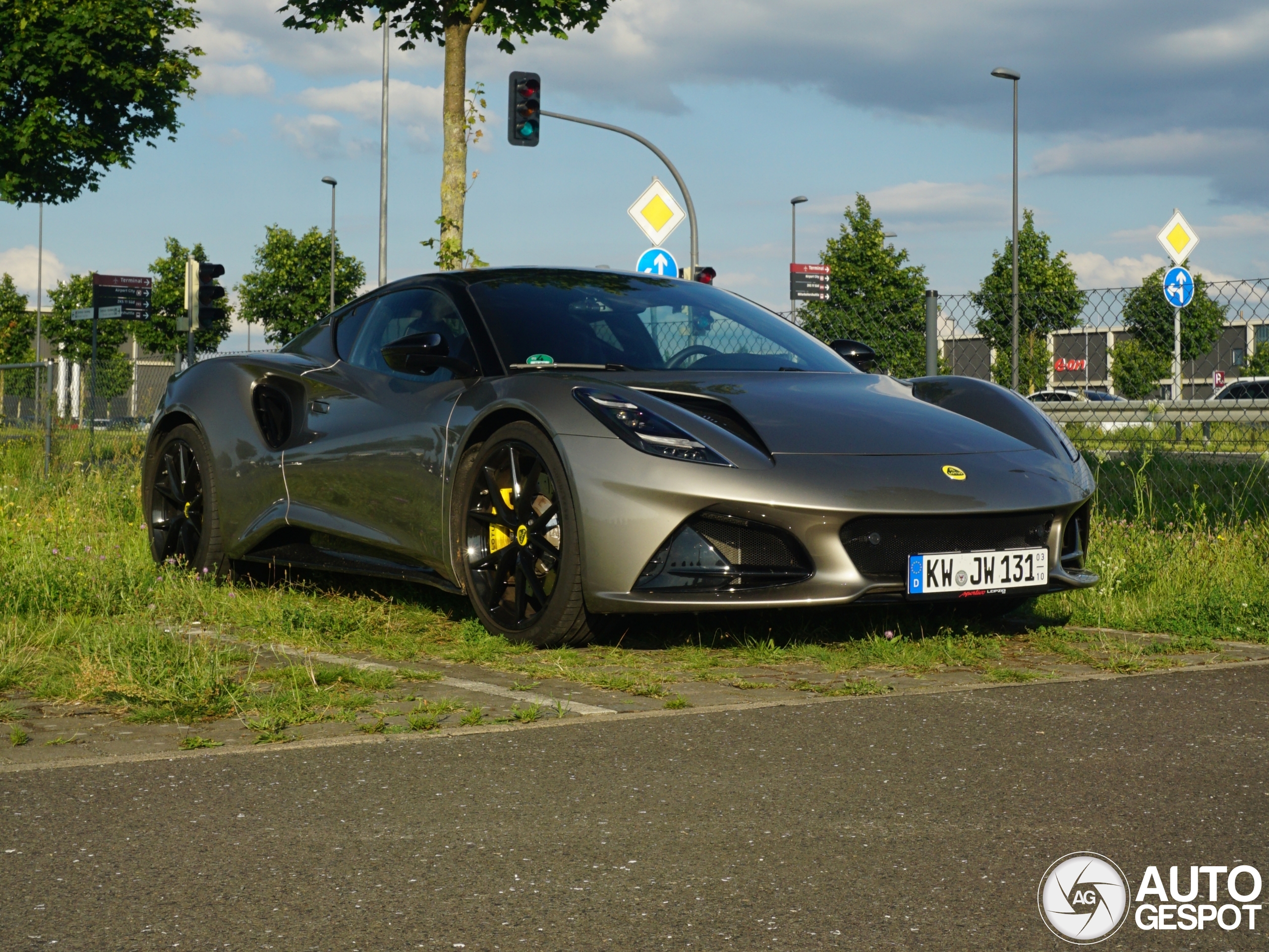 Lotus Emira V6 First Edition