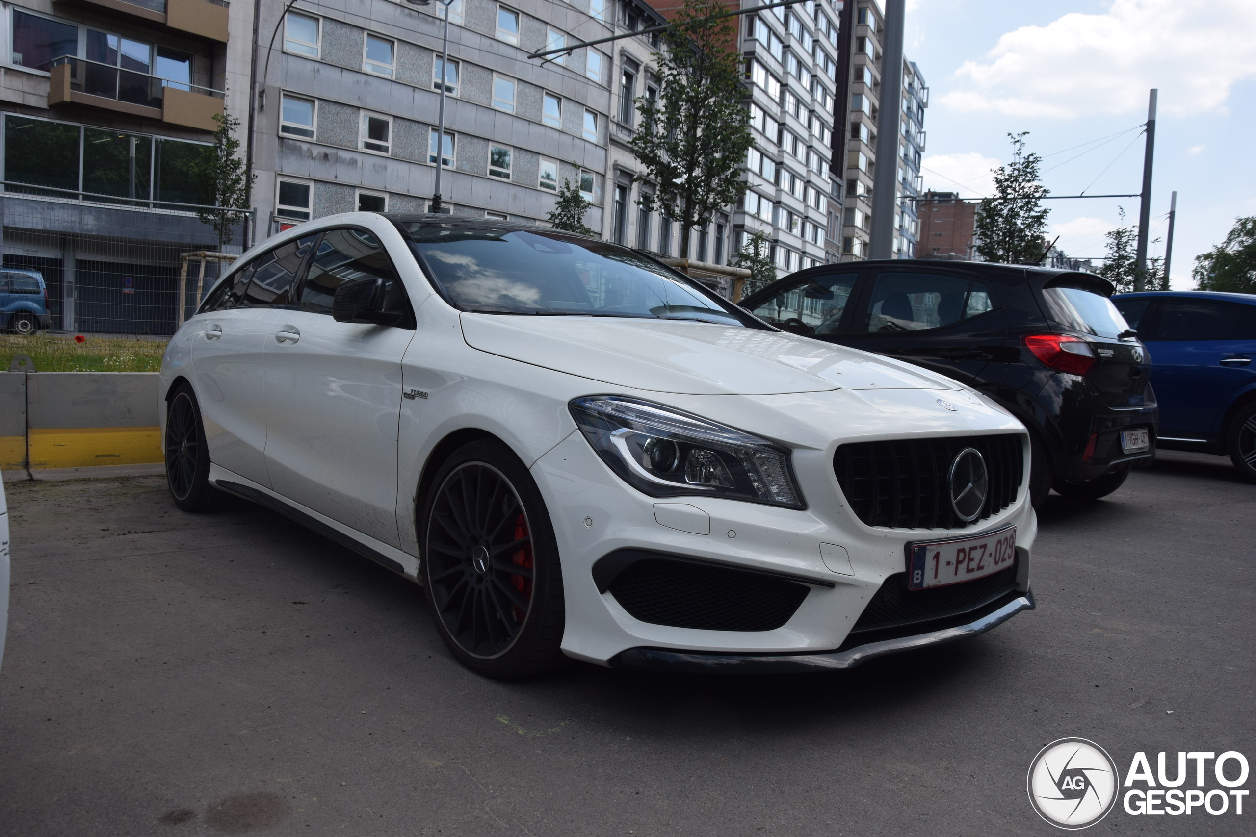 Mercedes-AMG CLA 45 Shooting Brake X117