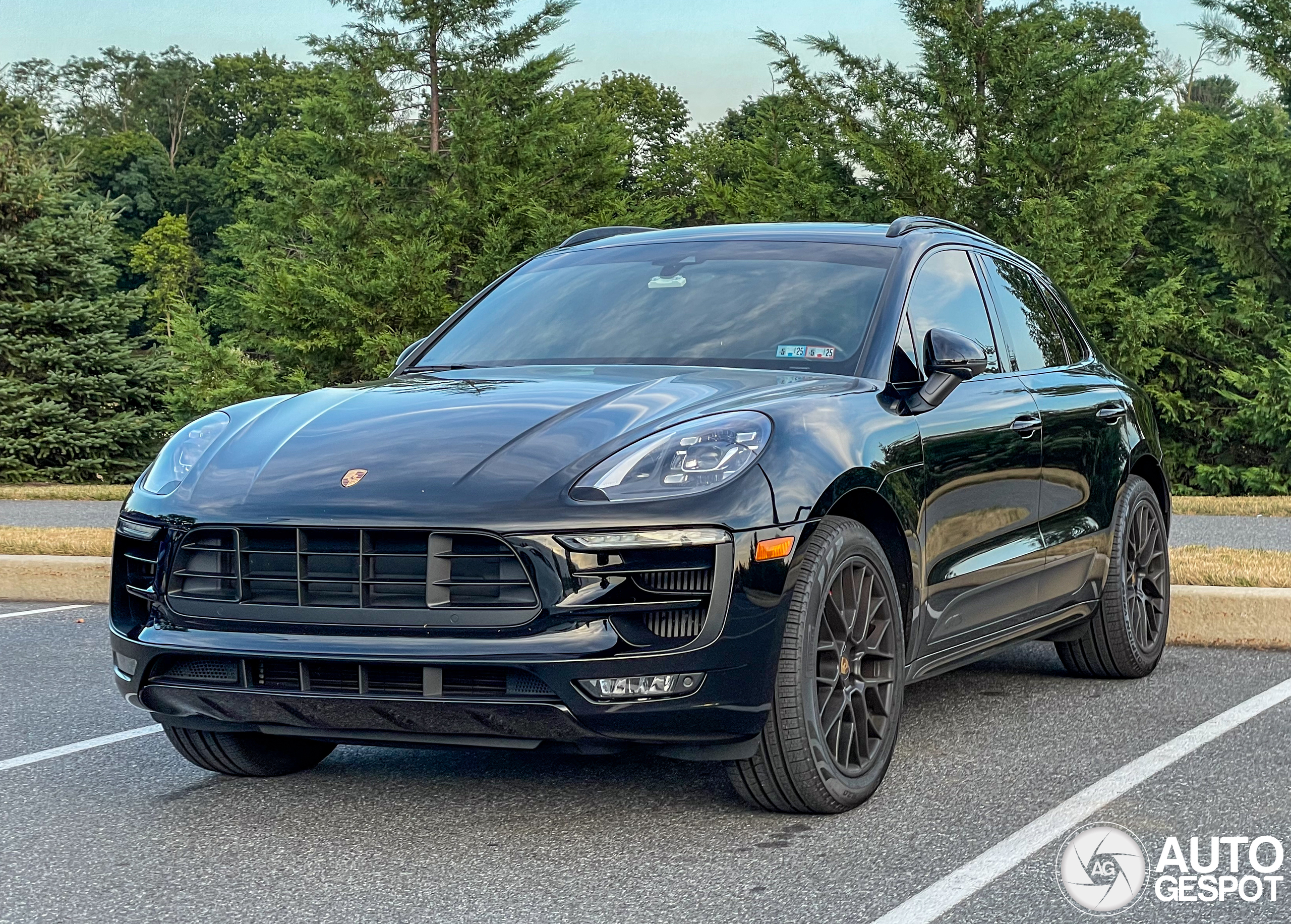 Porsche 95B Macan GTS