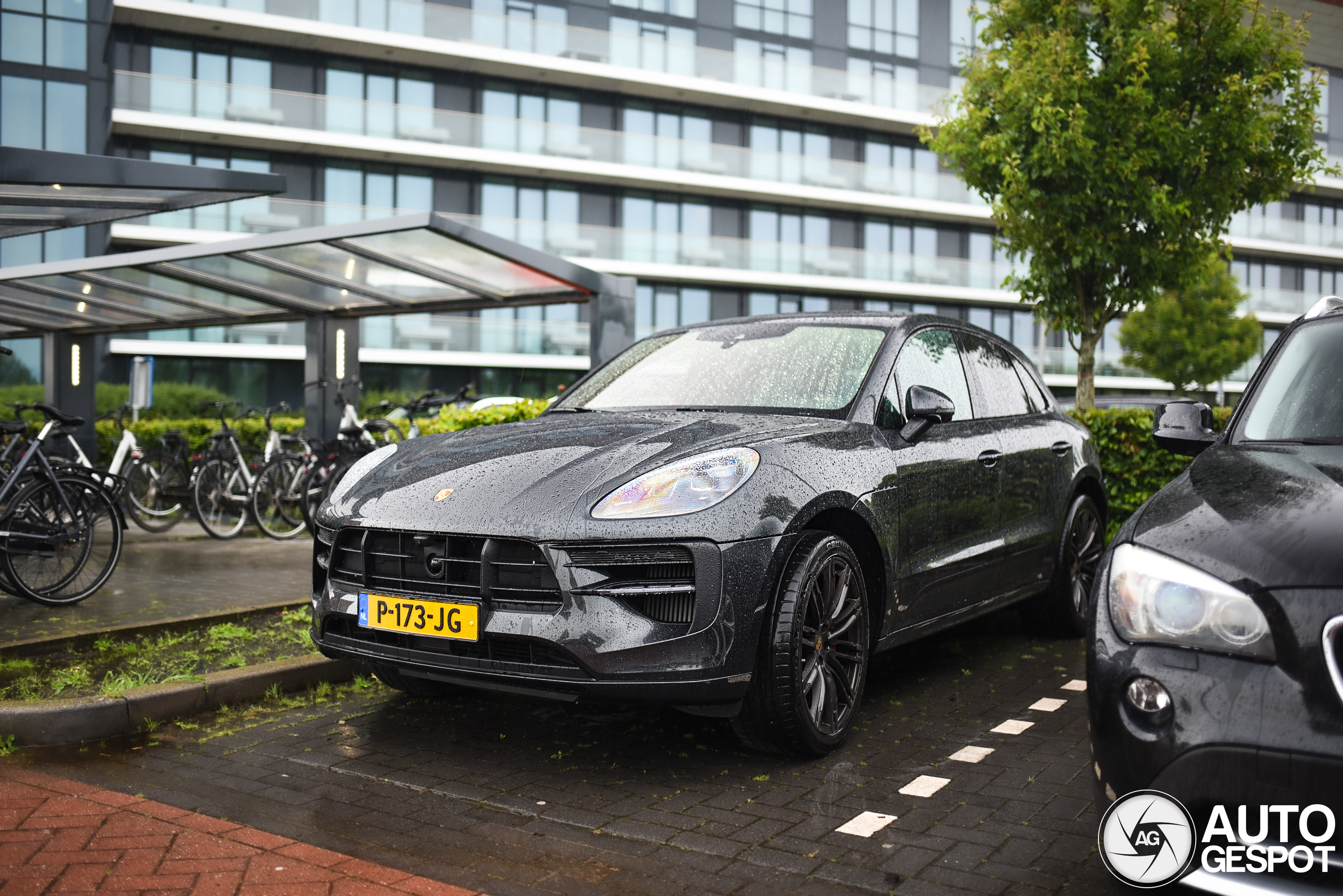 Porsche 95B Macan GTS MkII