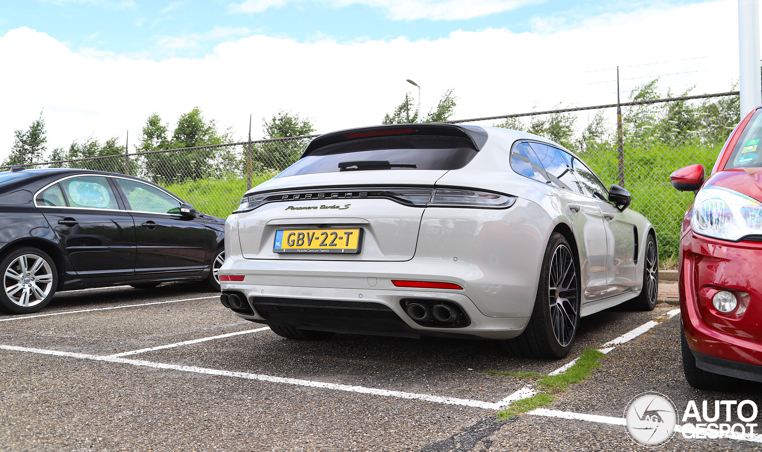 Porsche 971 Panamera Turbo S E-Hybrid Sport Turismo MkII