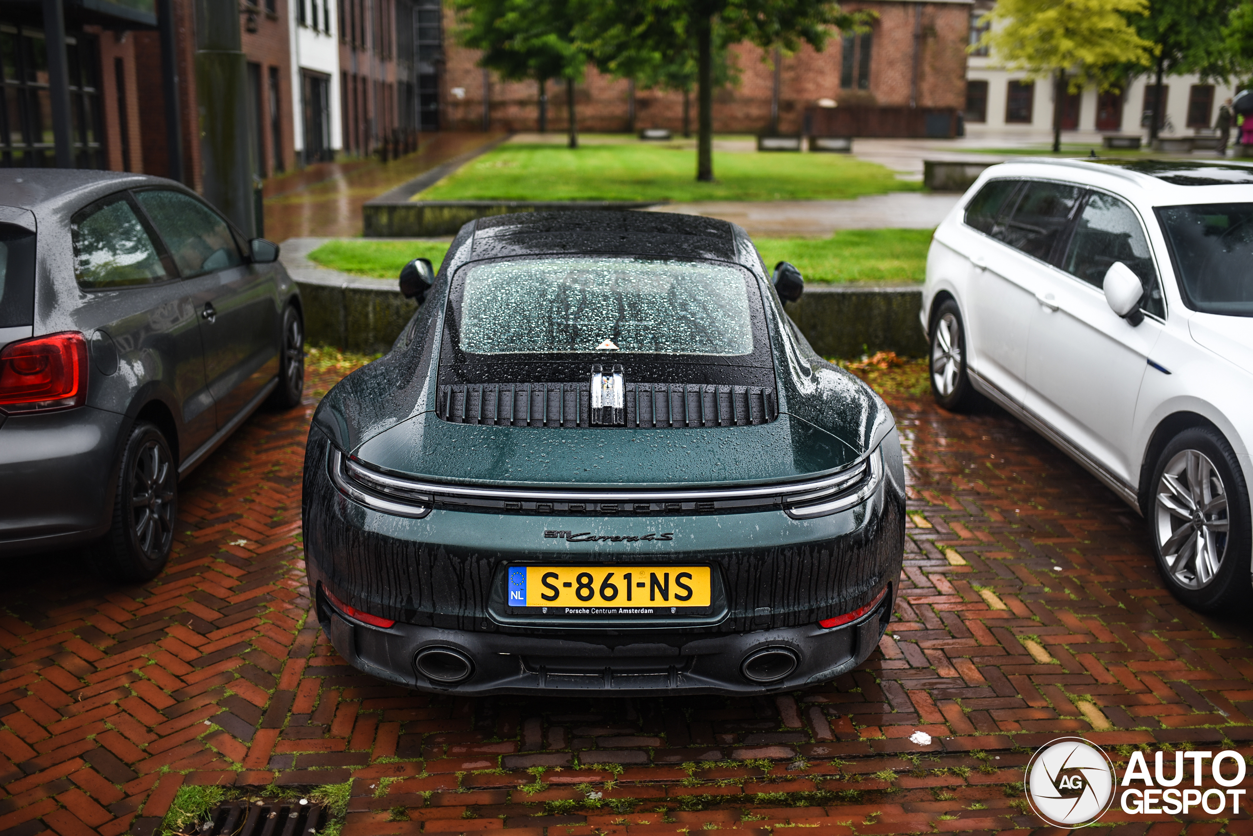 Porsche 992 Carrera 4S