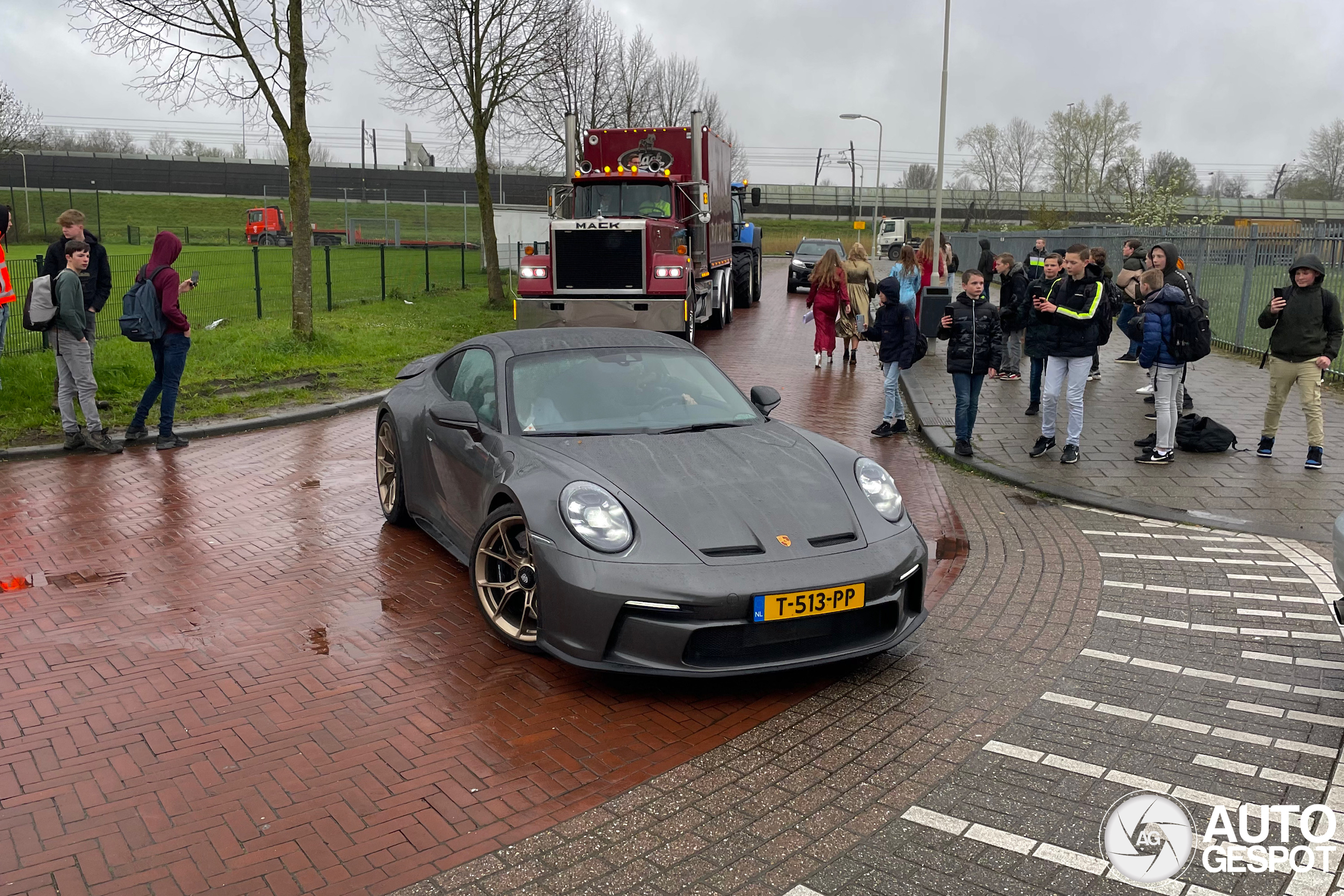 Porsche 992 GT3 Touring