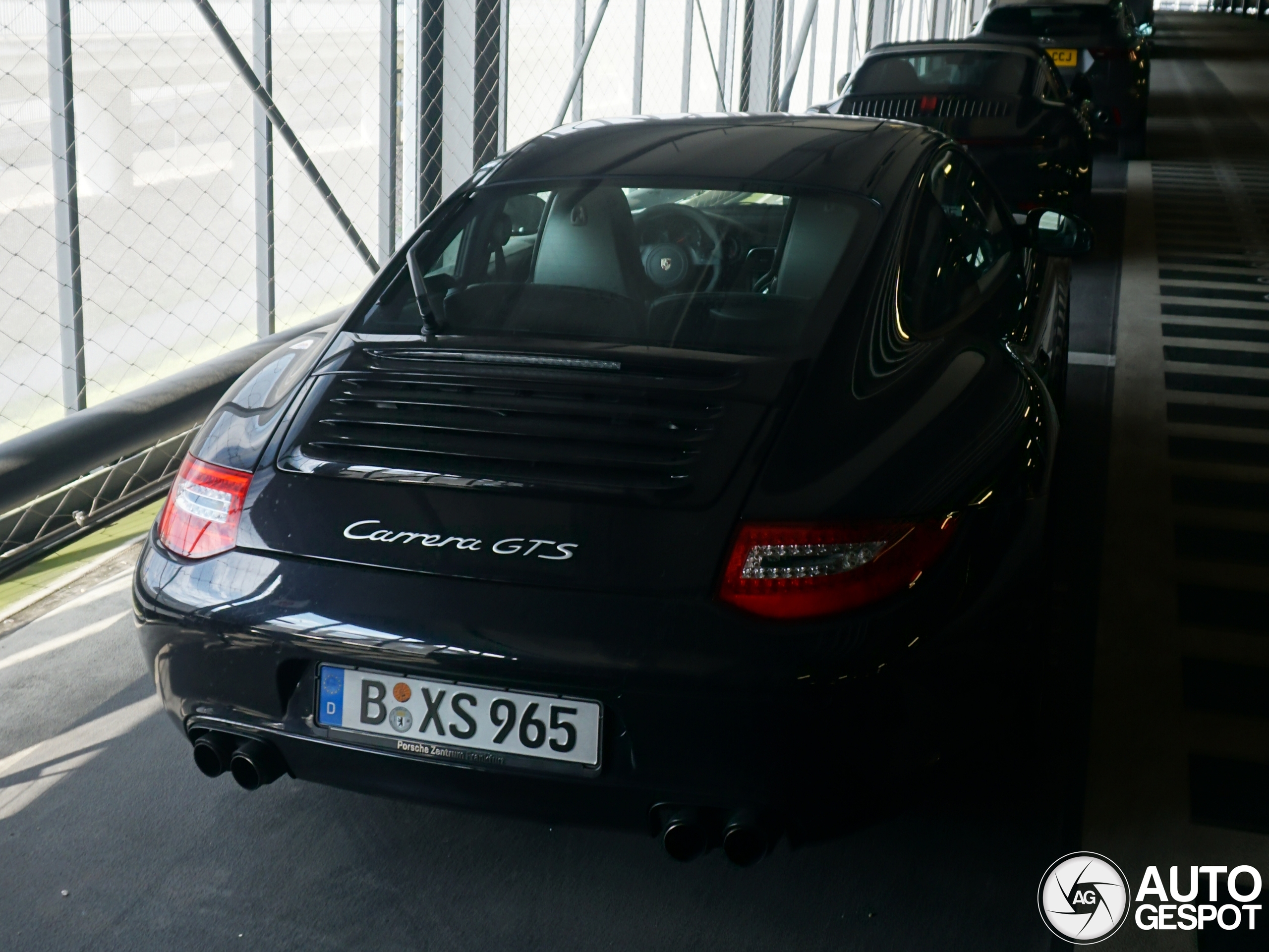 Porsche 997 Carrera GTS