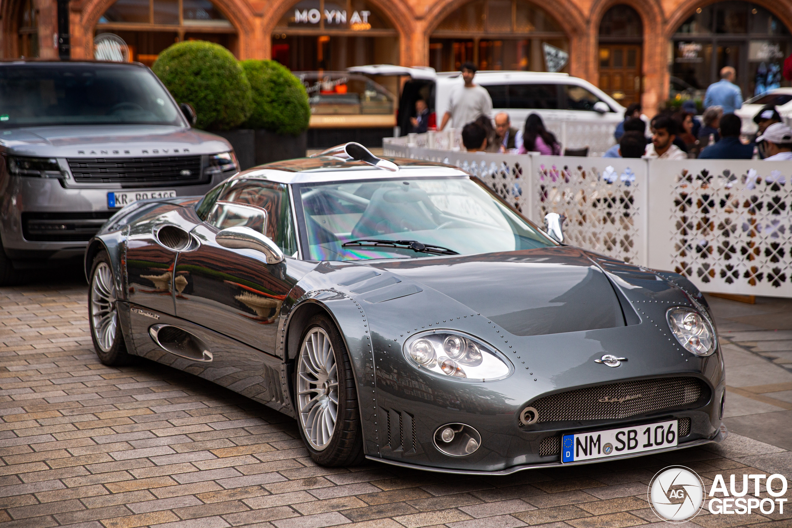 Nostalgie in Londen: Spyker C8 Double 12S