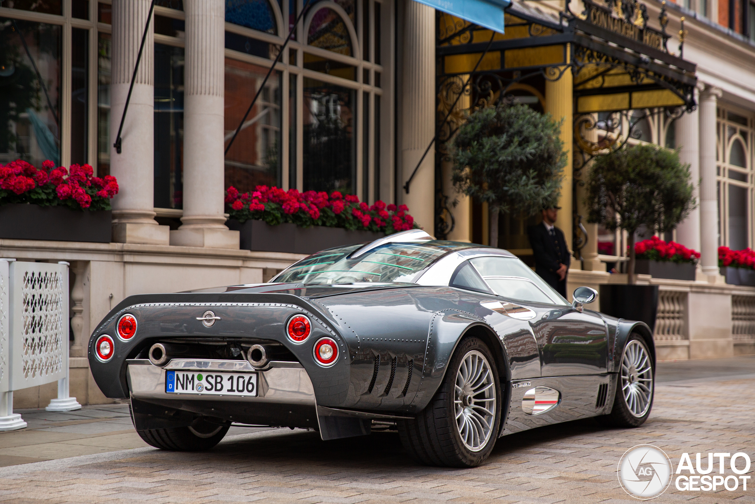 Nostalgie in Londen: Spyker C8 Double 12S