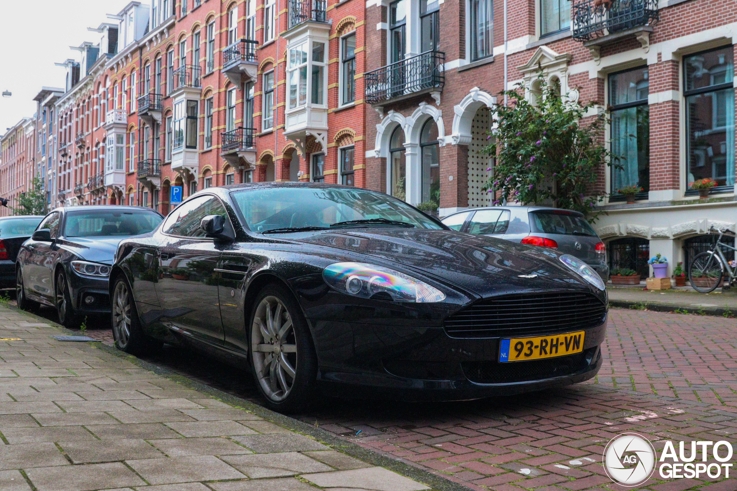 Aston Martin DB9