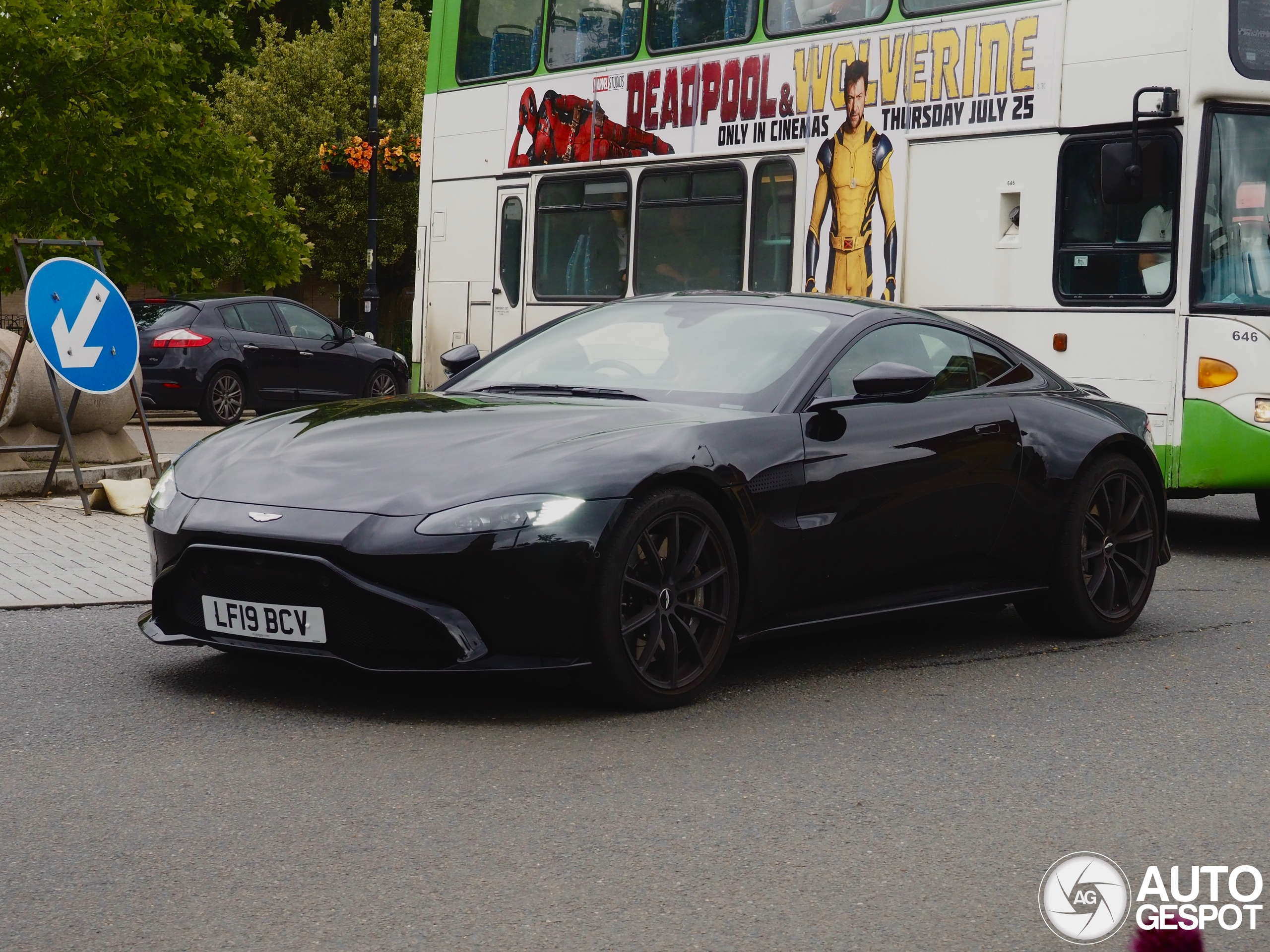 Aston Martin V8 Vantage 2018