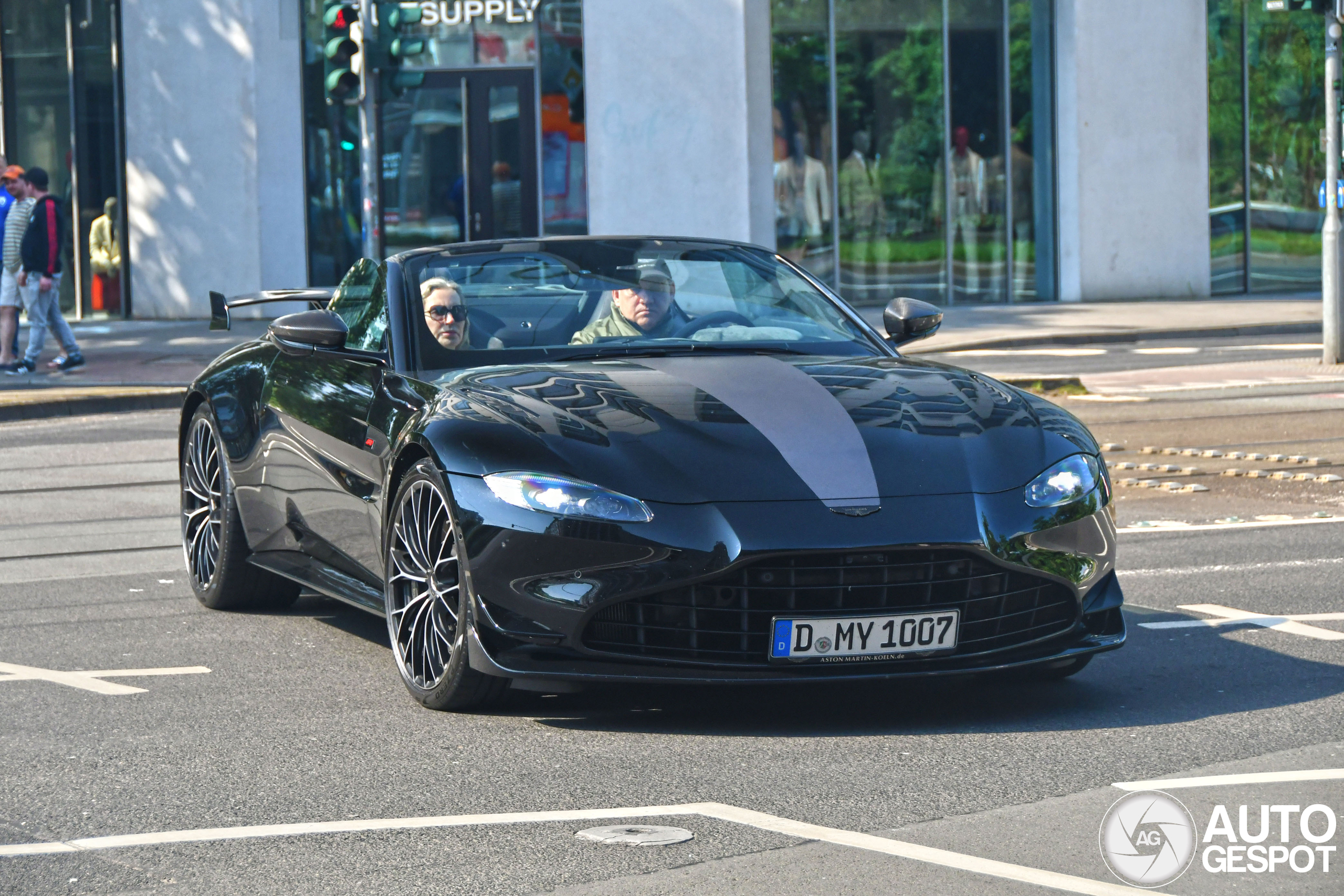 Aston Martin V8 Vantage Formula 1 Edition Roadster