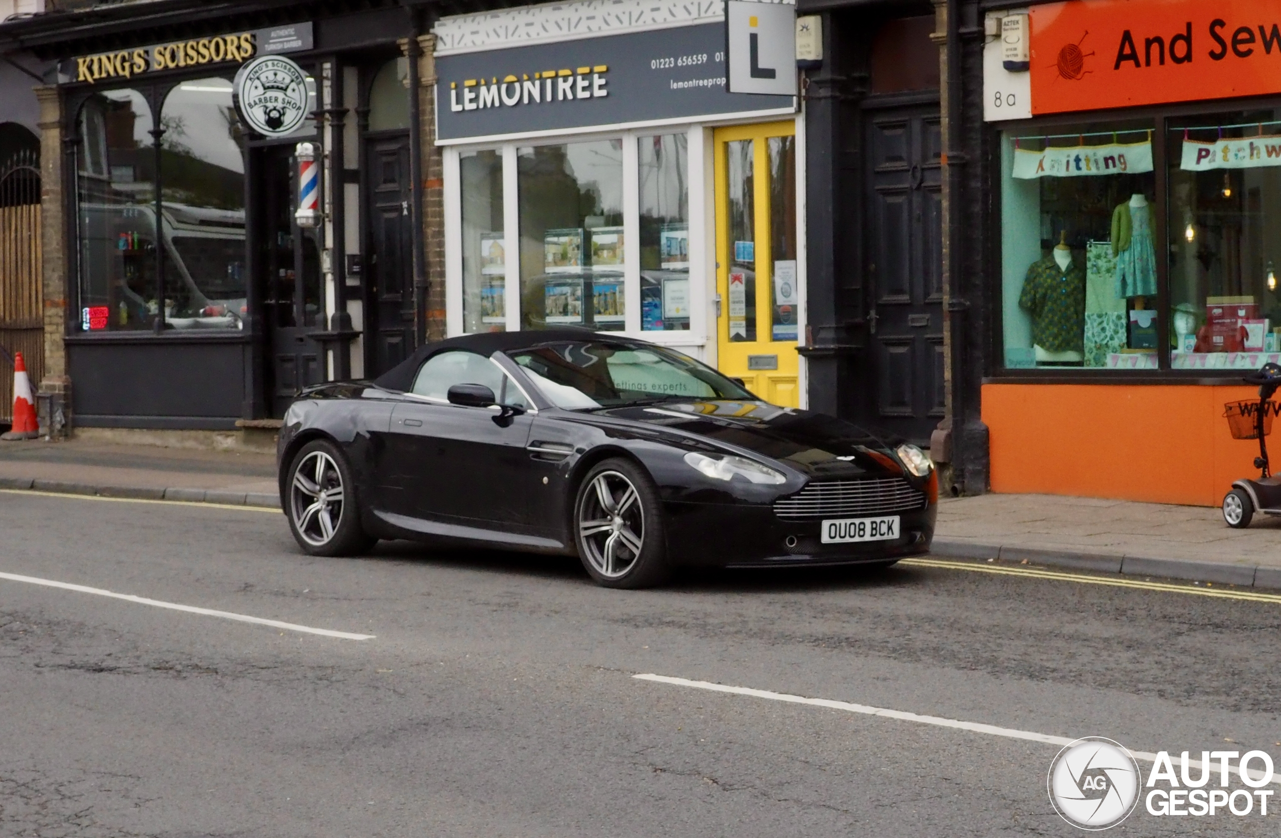 Aston Martin V8 Vantage N400 Roadster