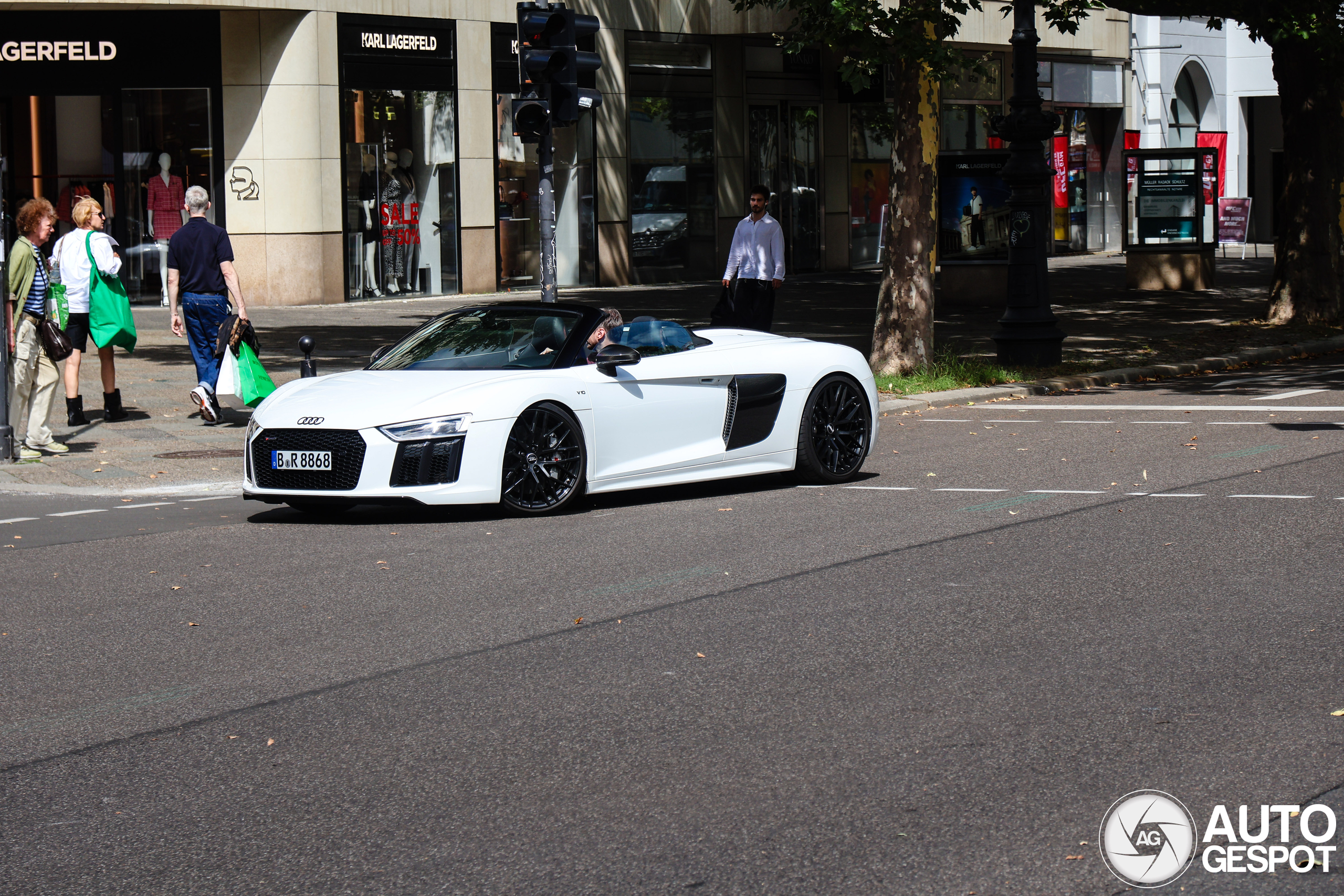 Audi R8 V10 Spyder 2016