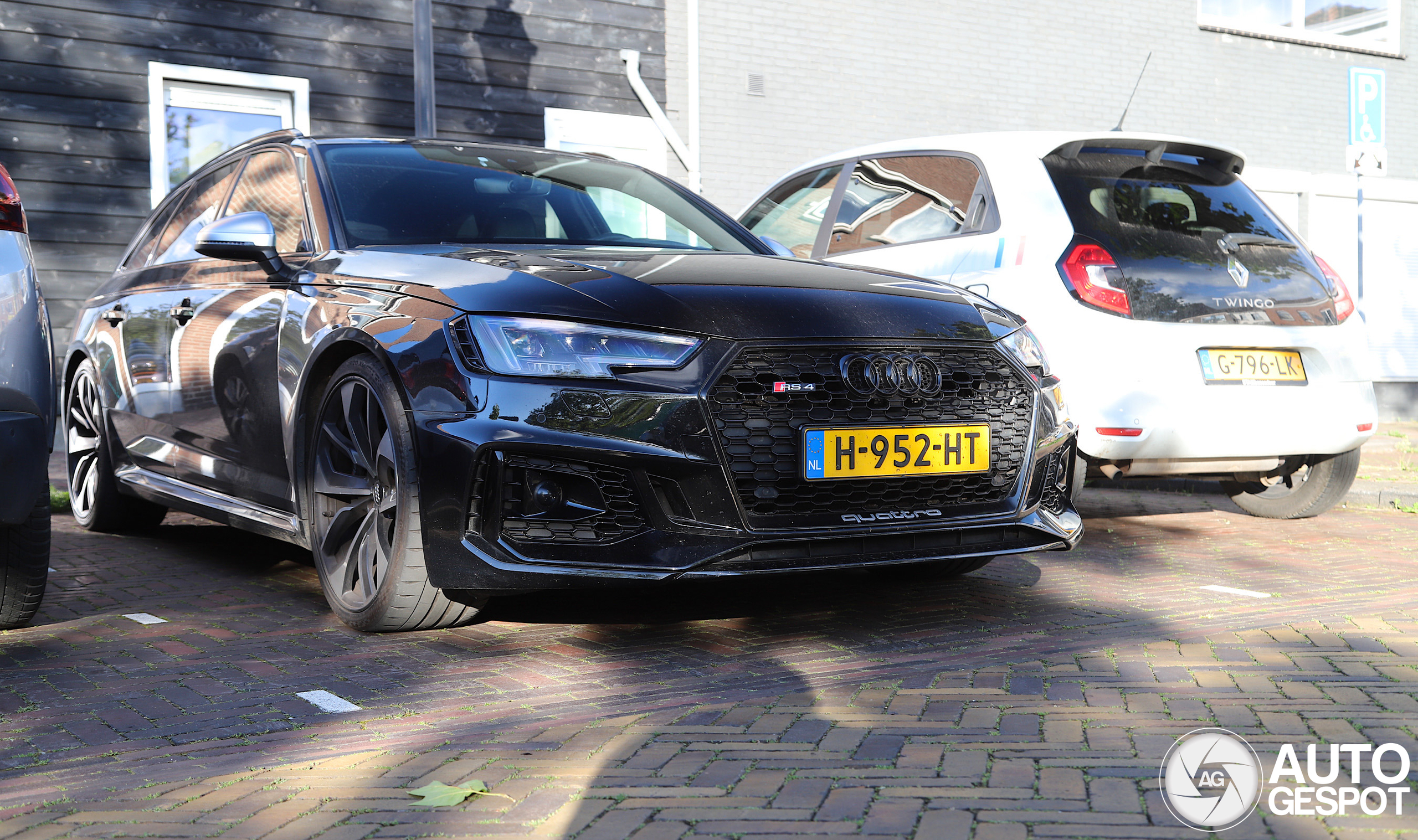 Audi RS4 Avant B9