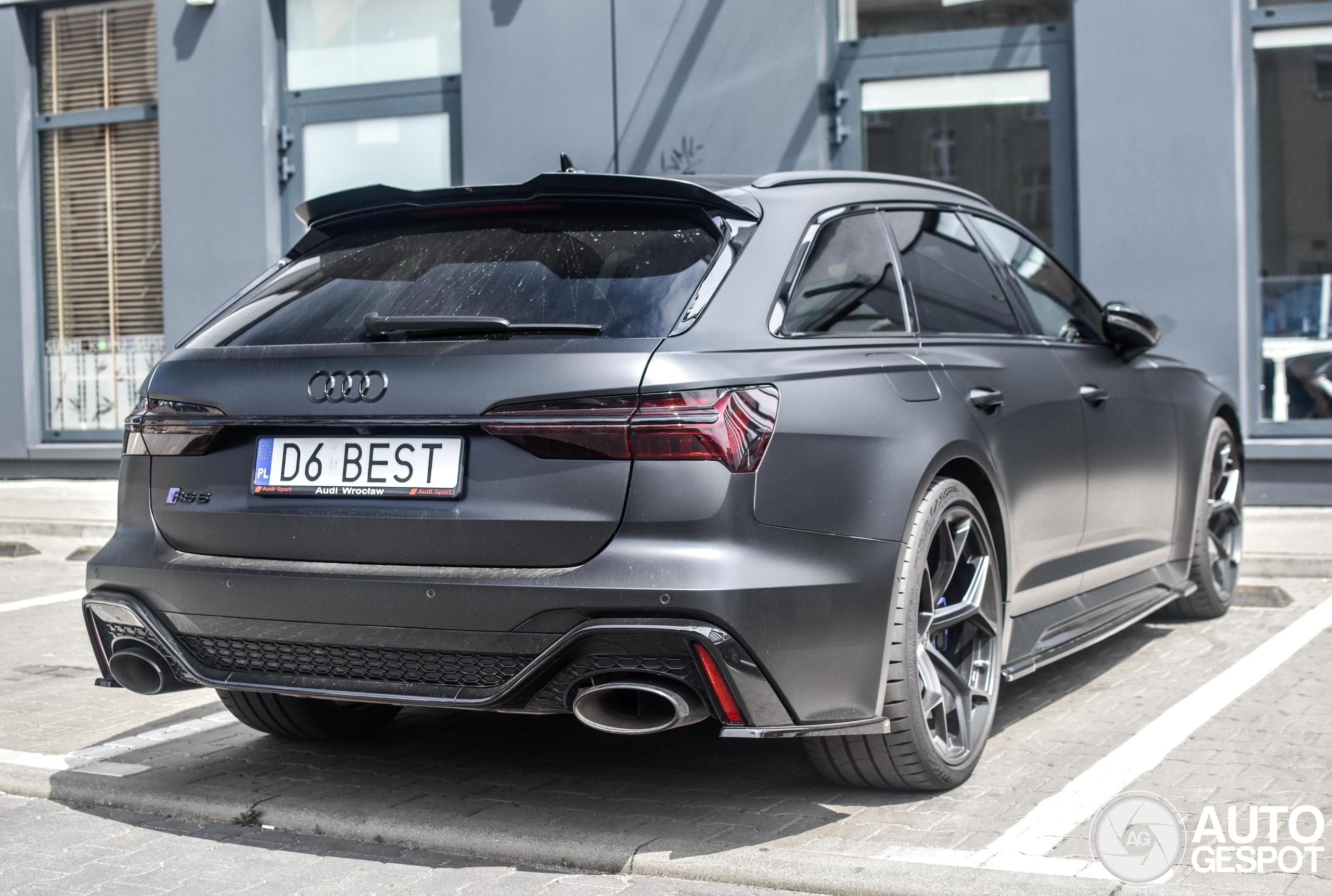 Audi RS6 Avant C8