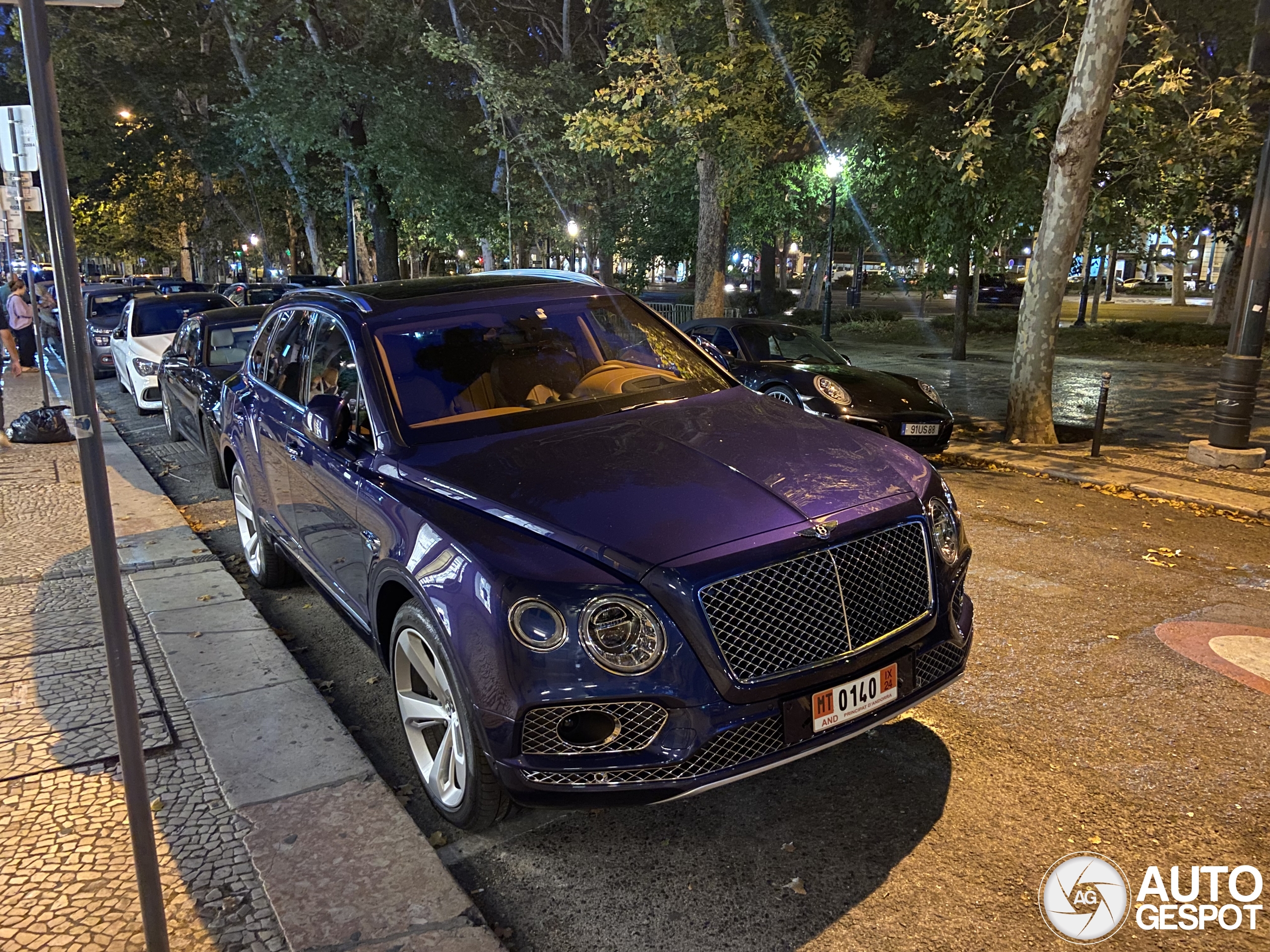 Bentley Bentayga V8