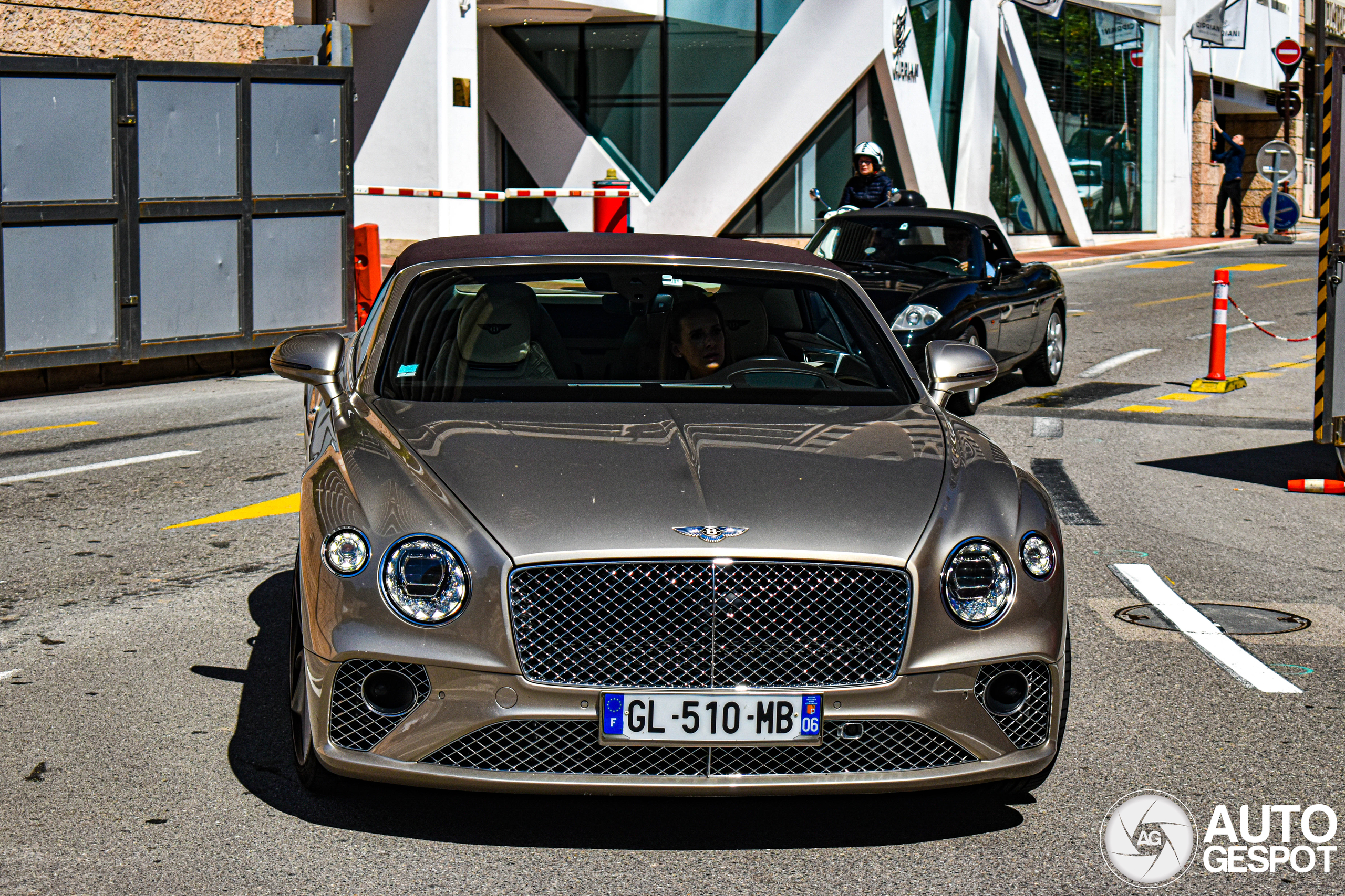 Bentley Continental GTC 2019