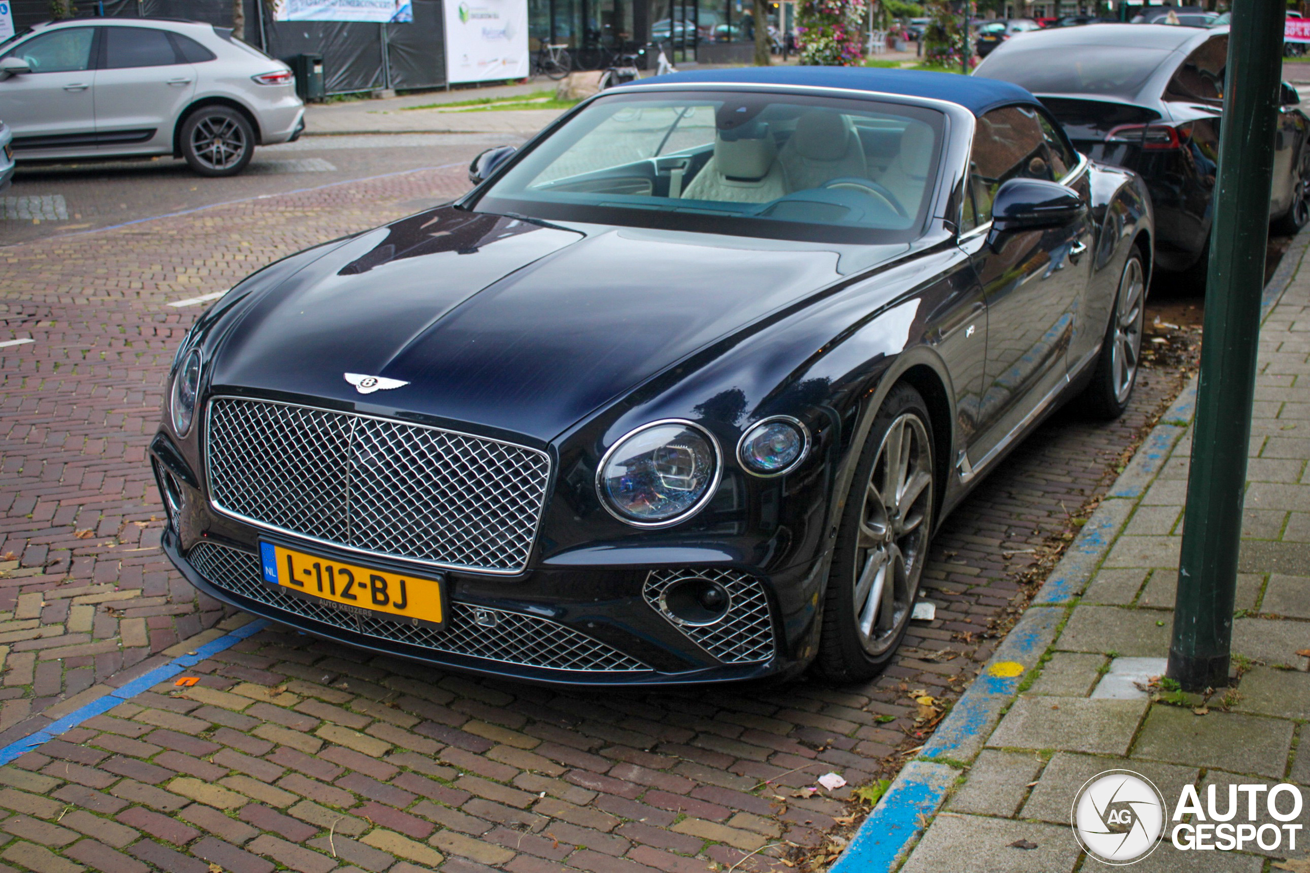 Bentley Continental GTC V8 2020