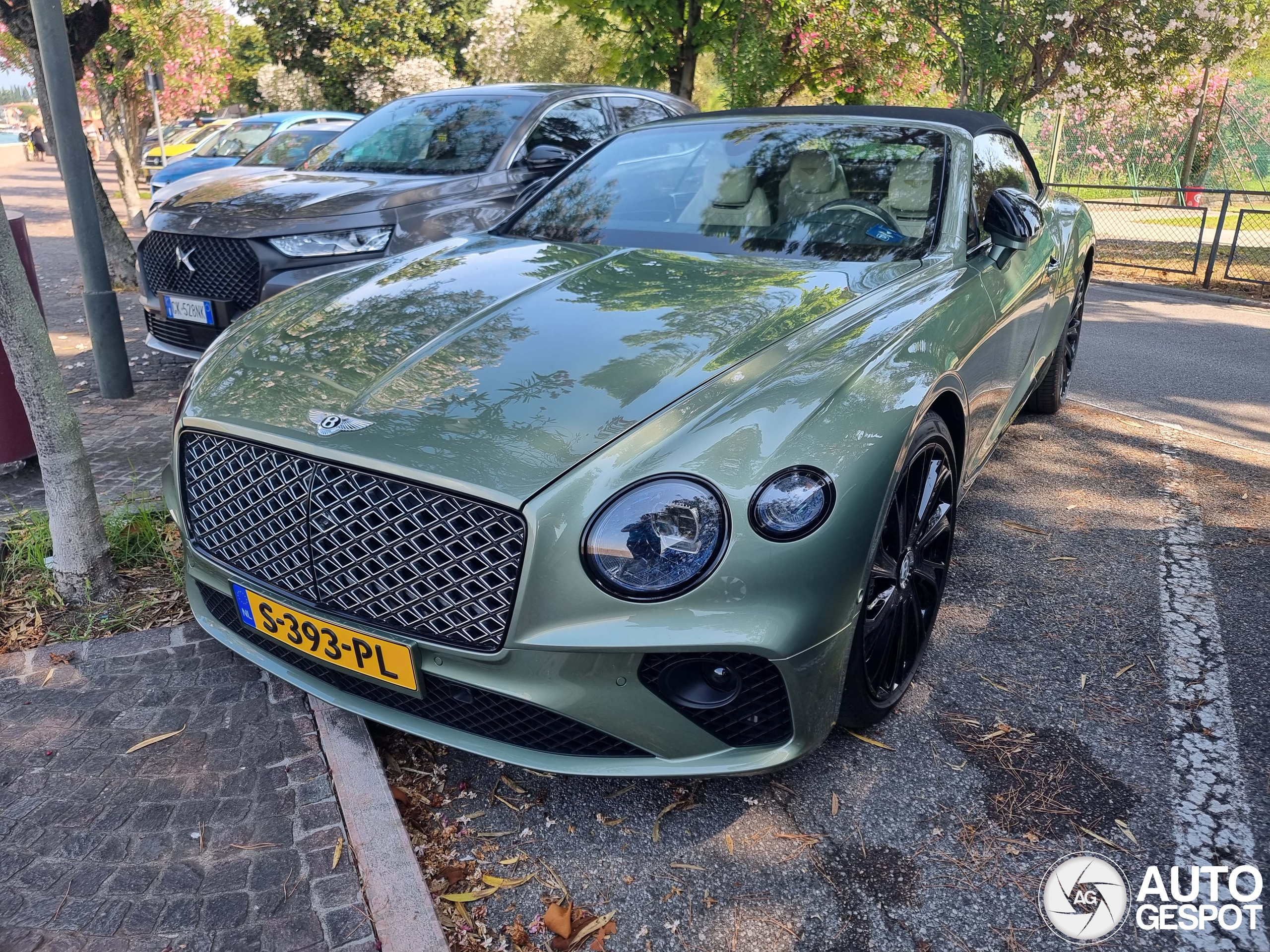 Bentley Continental GTC V8 2020 Mulliner