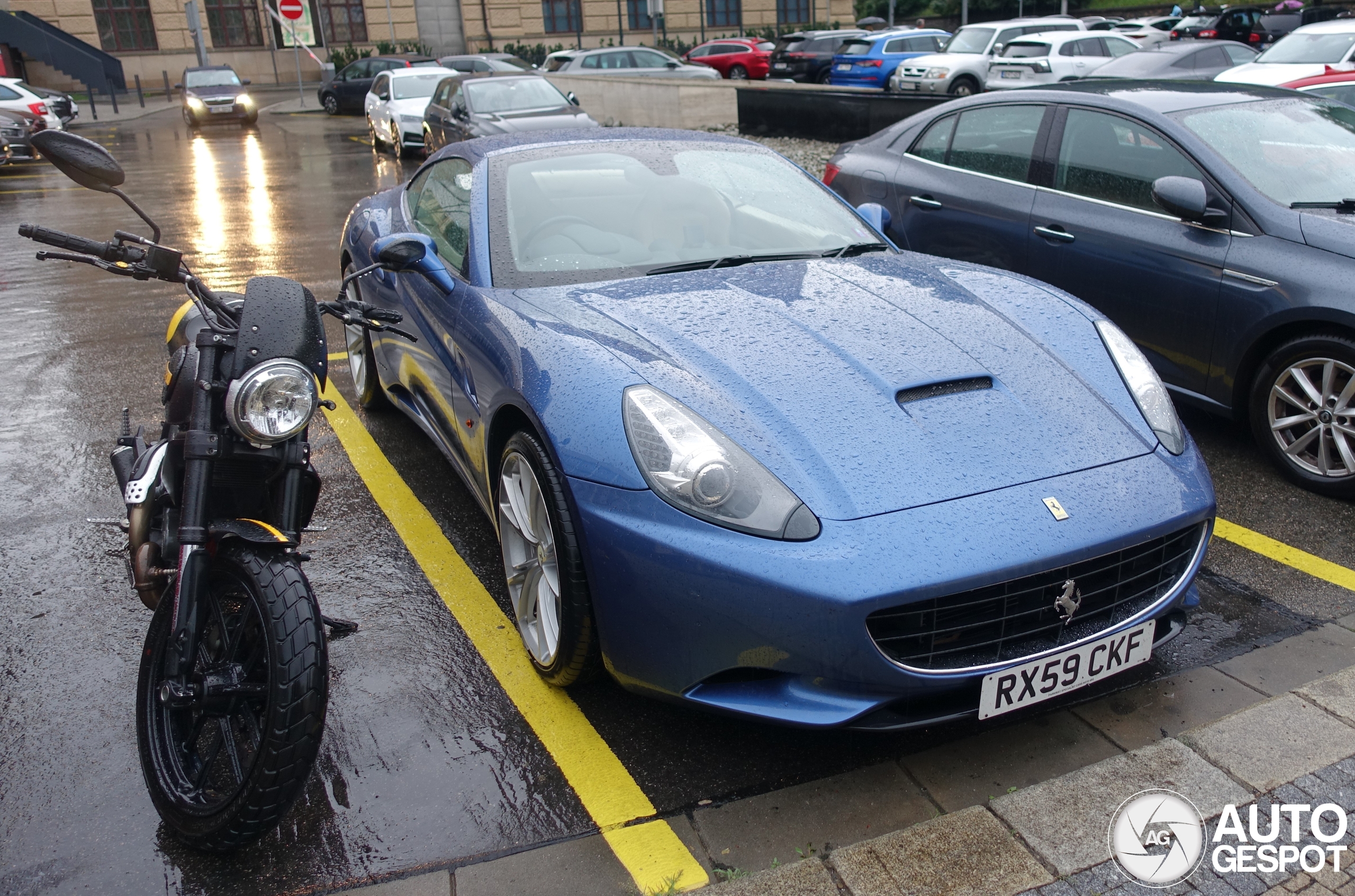 Ferrari California