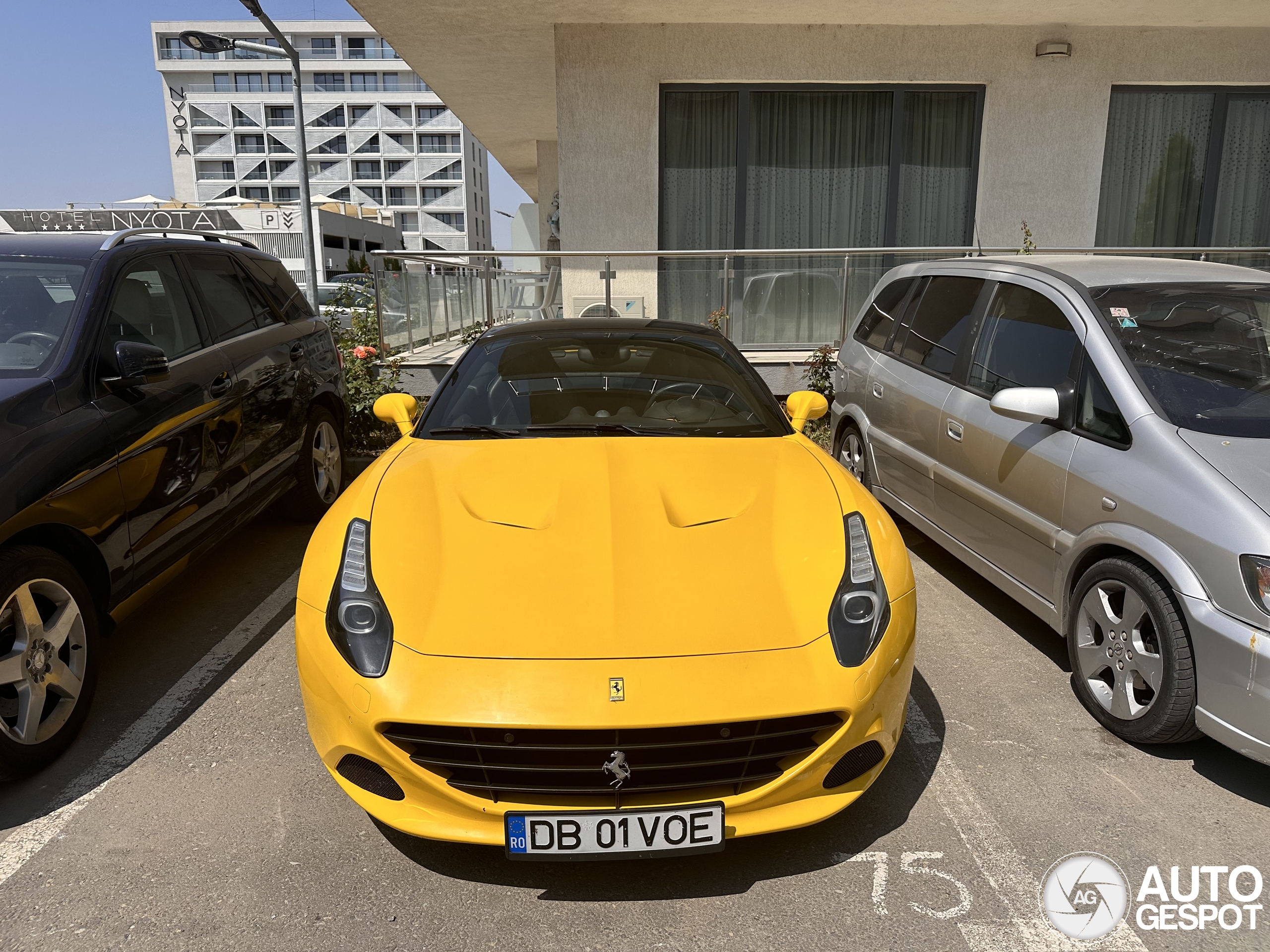 Ferrari California T