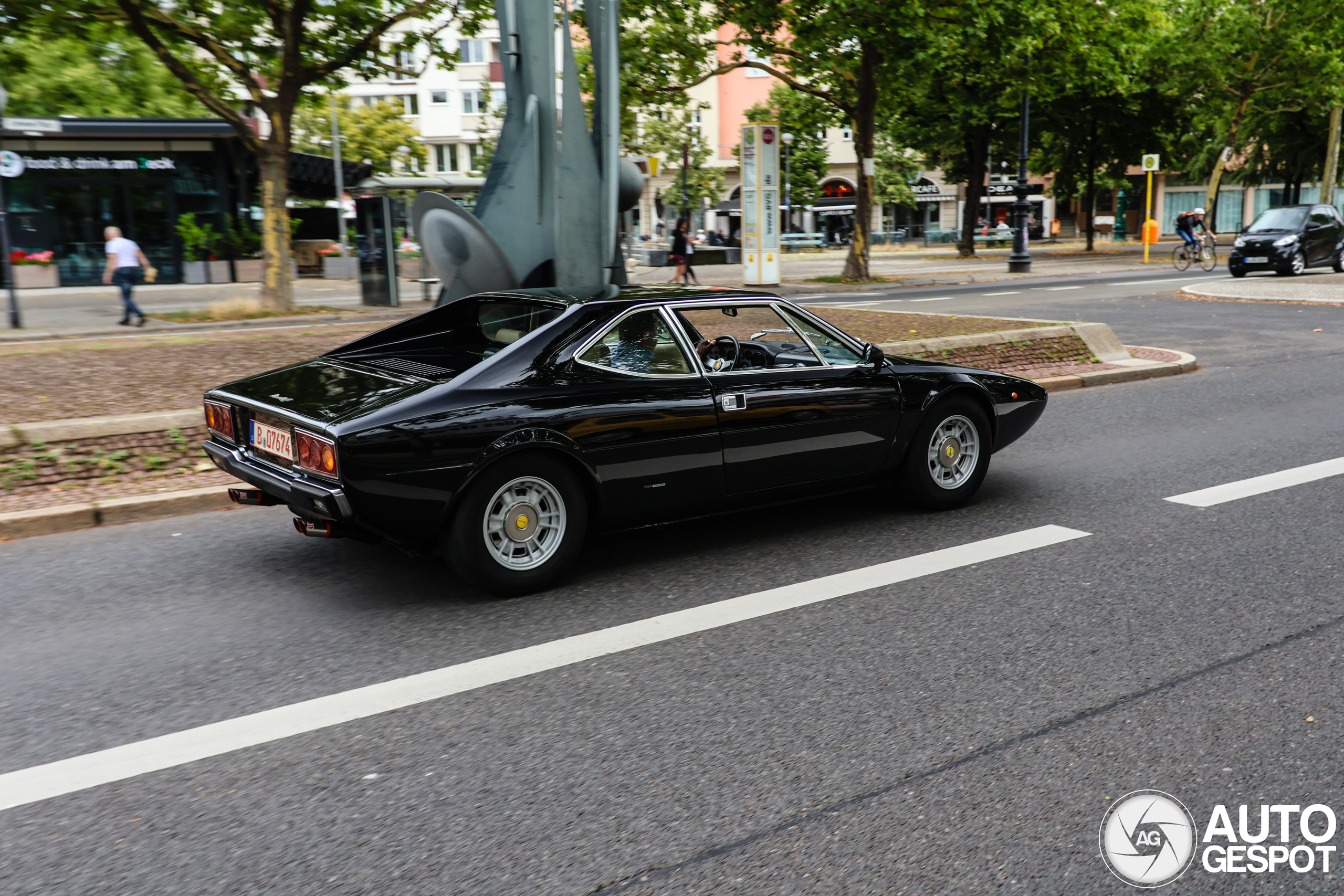 Ferrari Dino 308 GT4 2+2