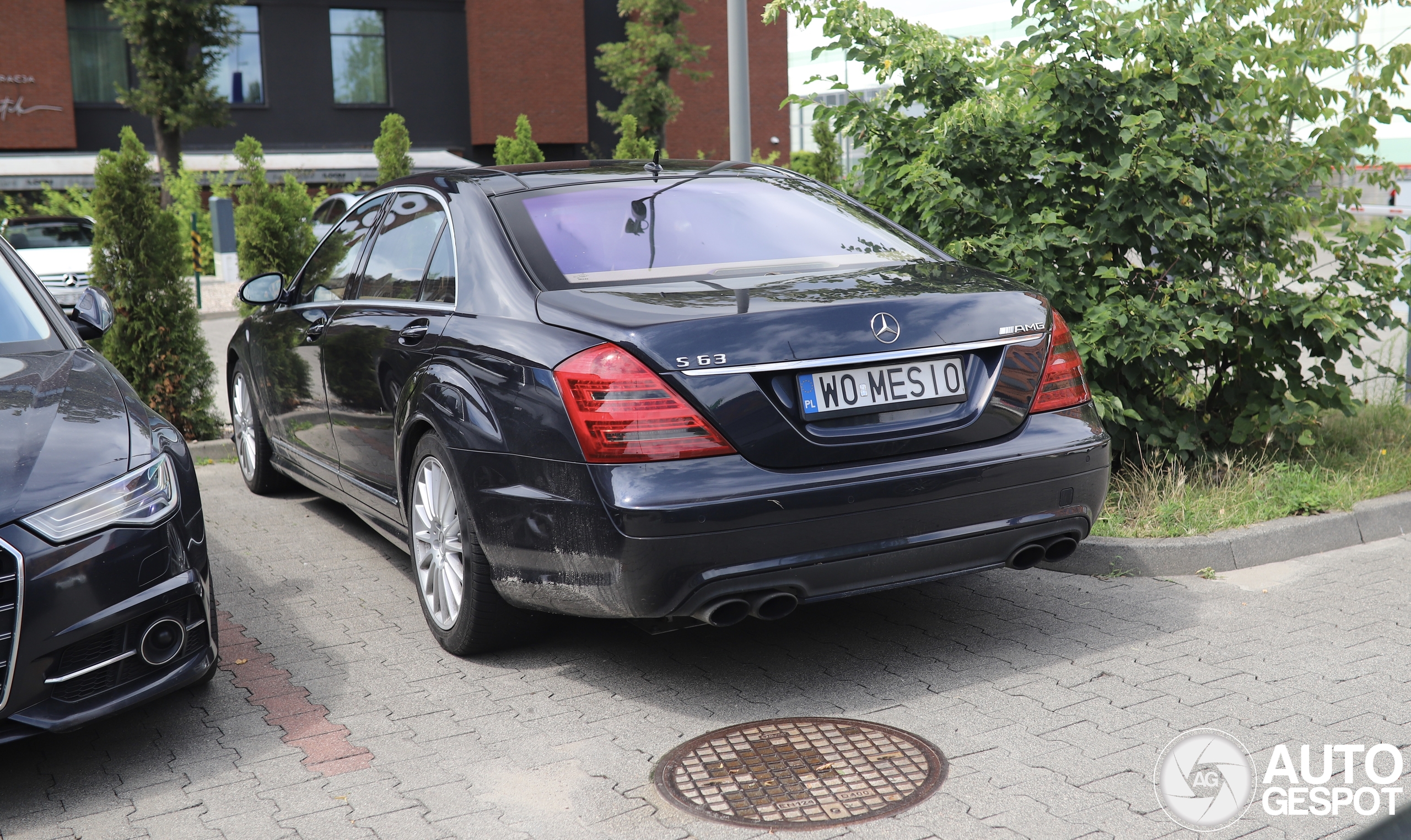 Mercedes-Benz S 63 AMG W221