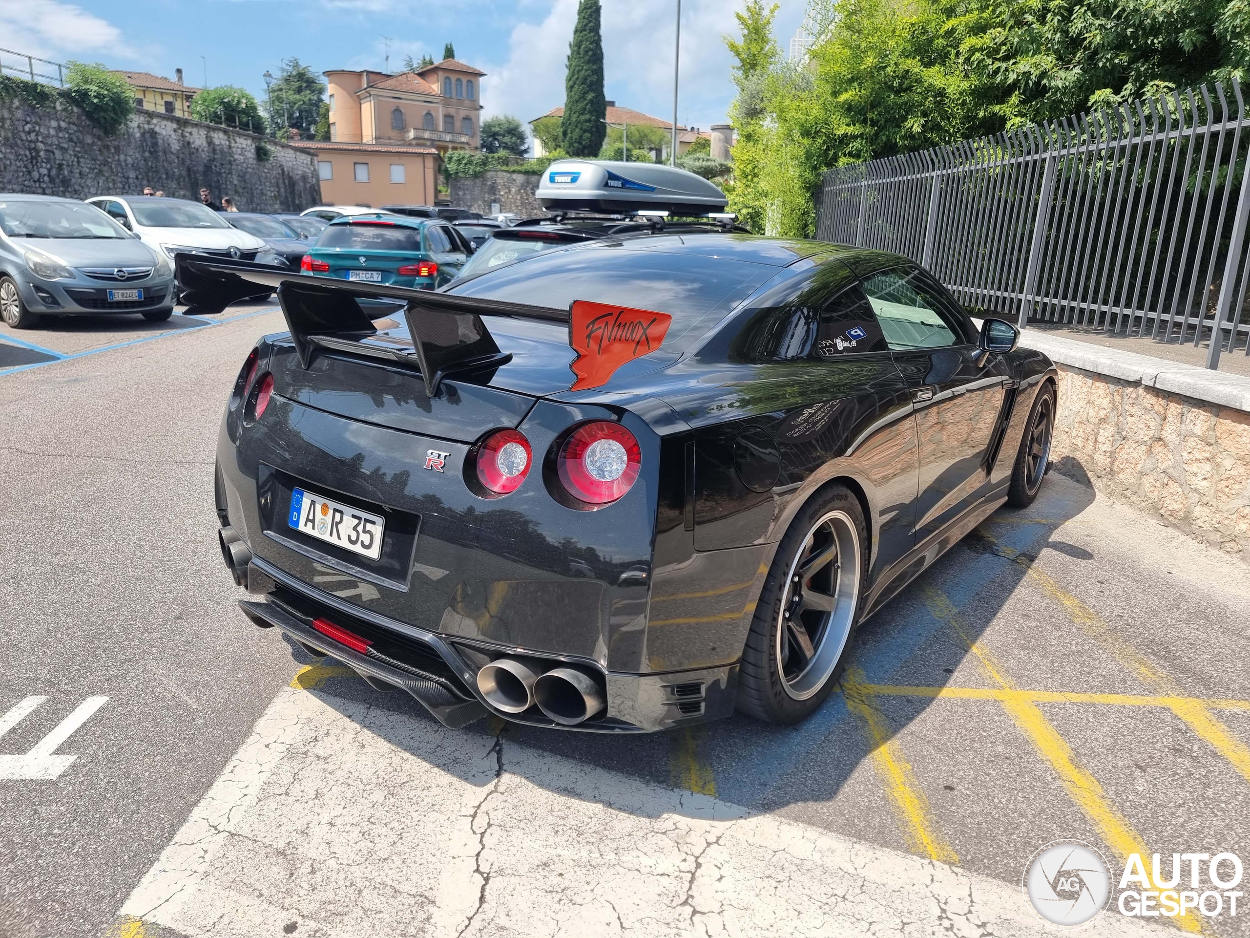 Nissan GT-R