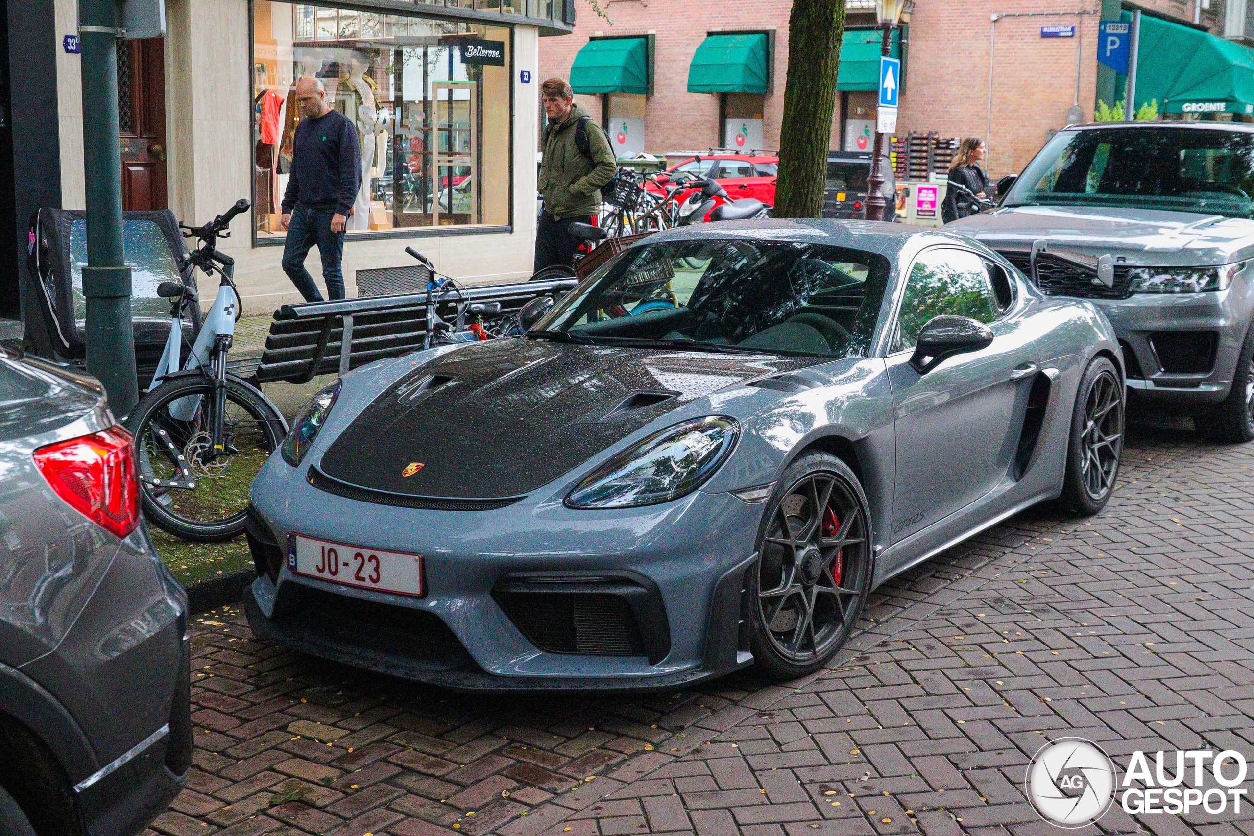 Porsche 718 Cayman GT4 RS Weissach Package