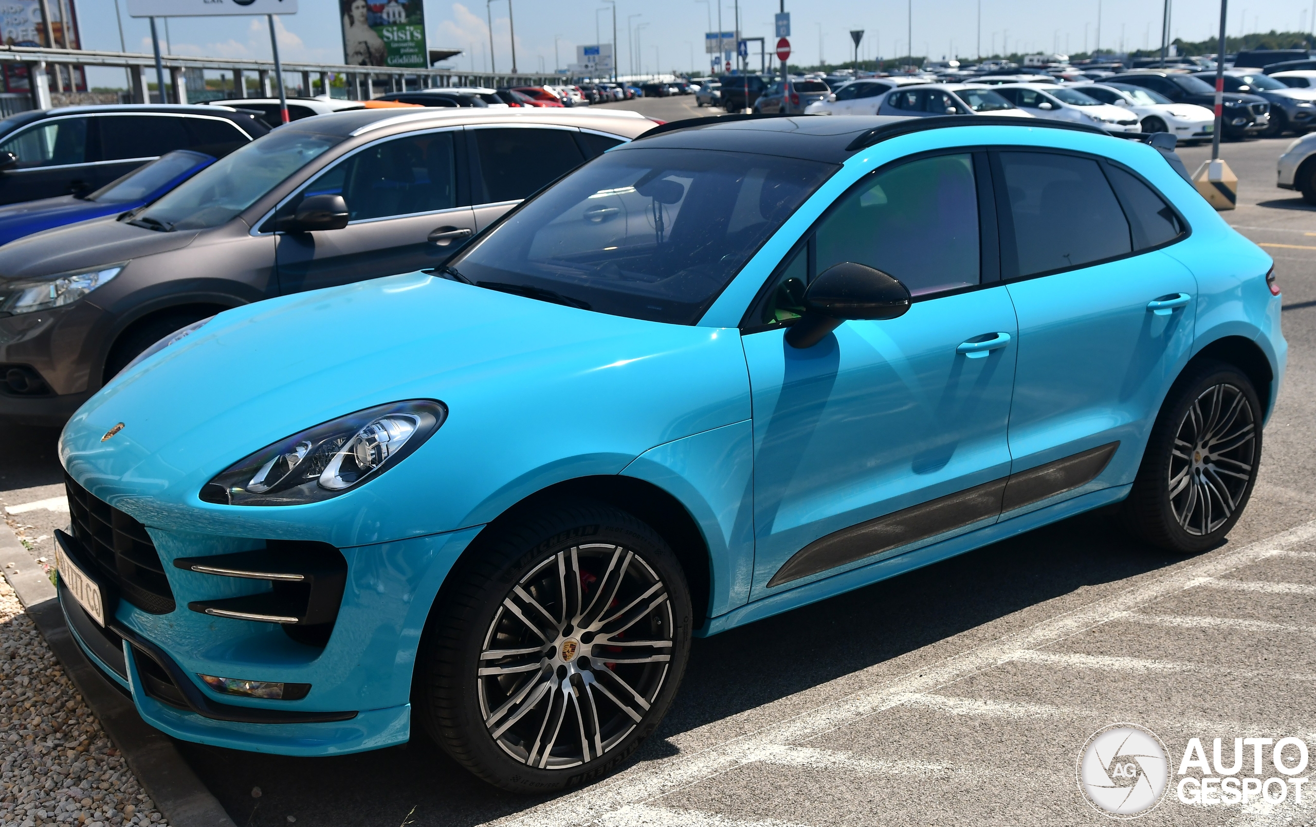 Porsche TechArt 95B Macan Turbo