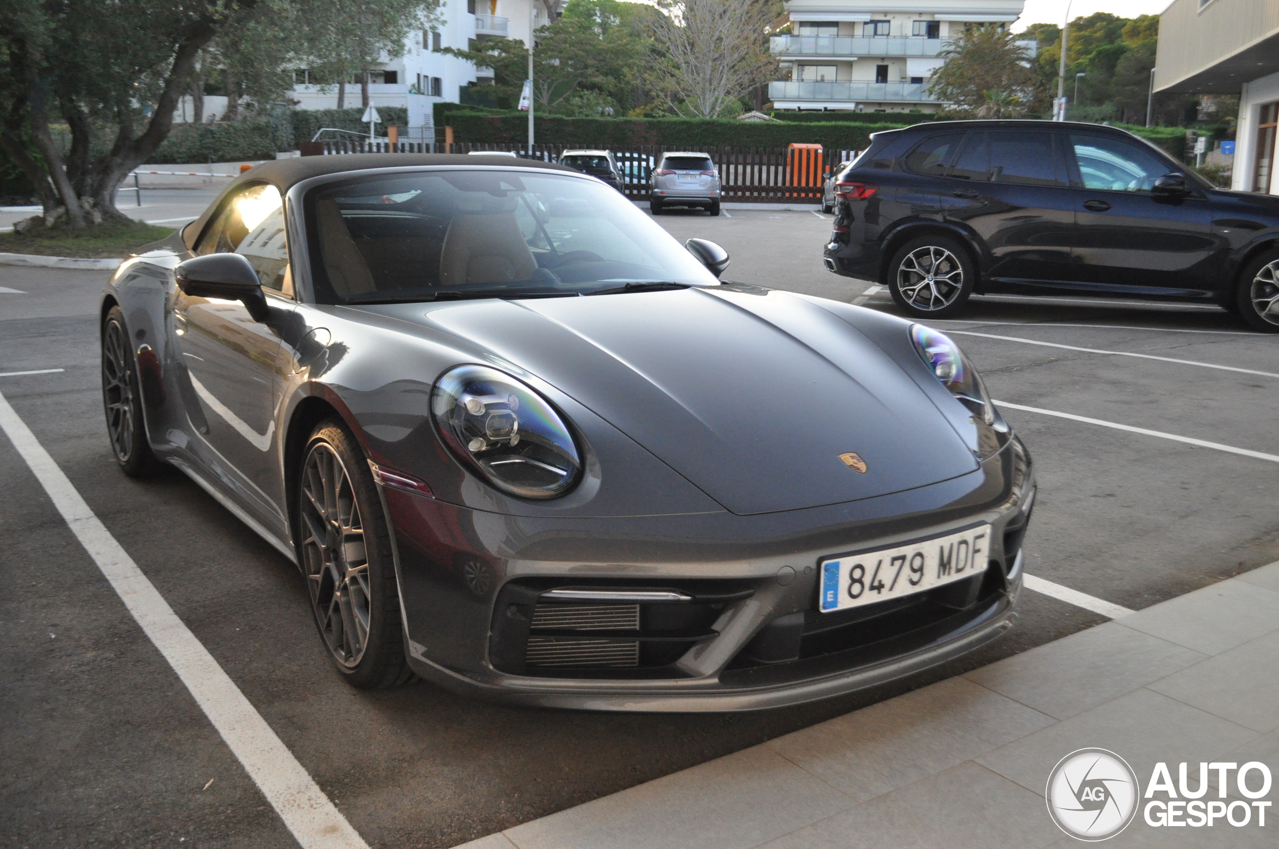 Porsche 992 Carrera 4S Cabriolet