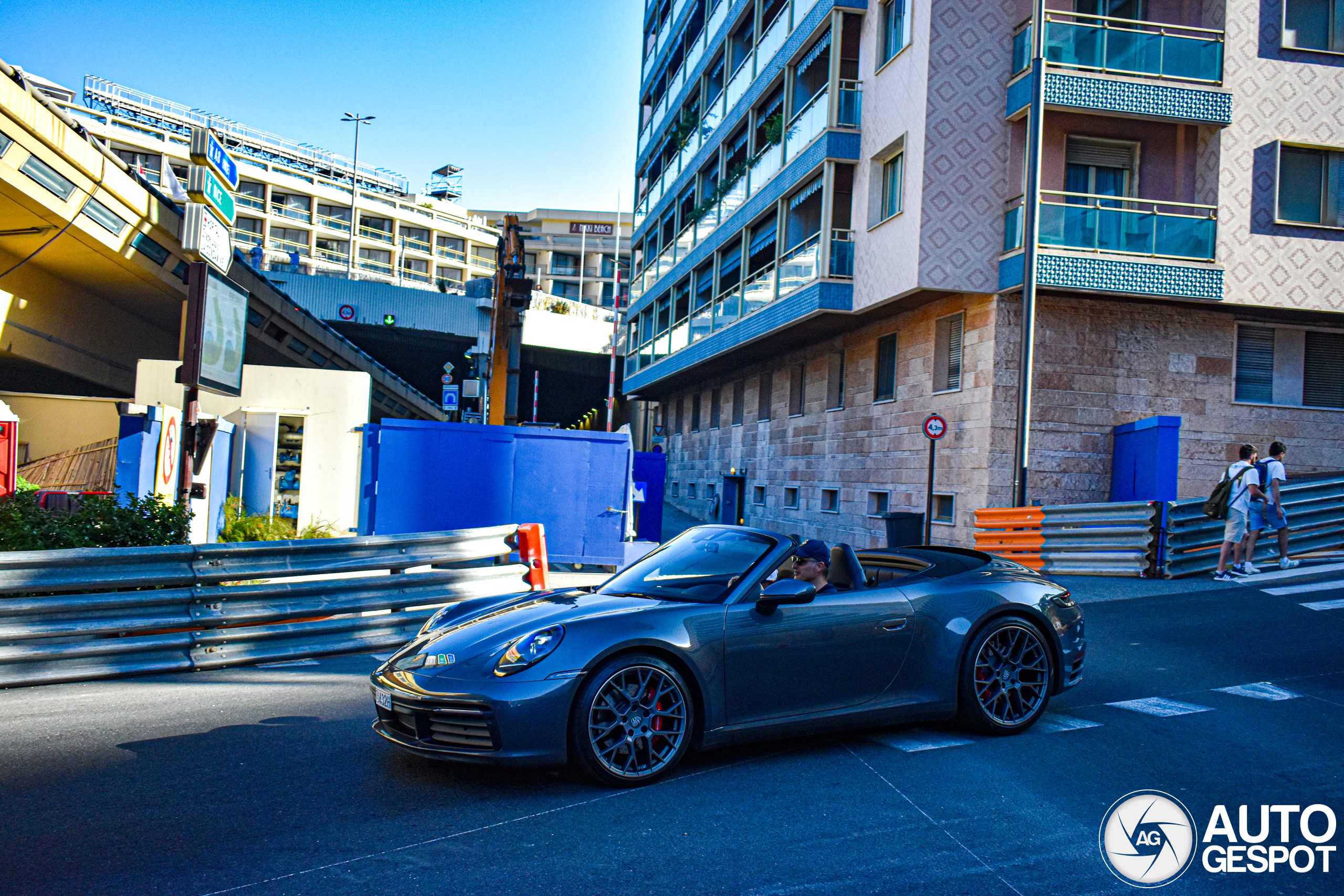 Porsche 992 Carrera 4S Cabriolet