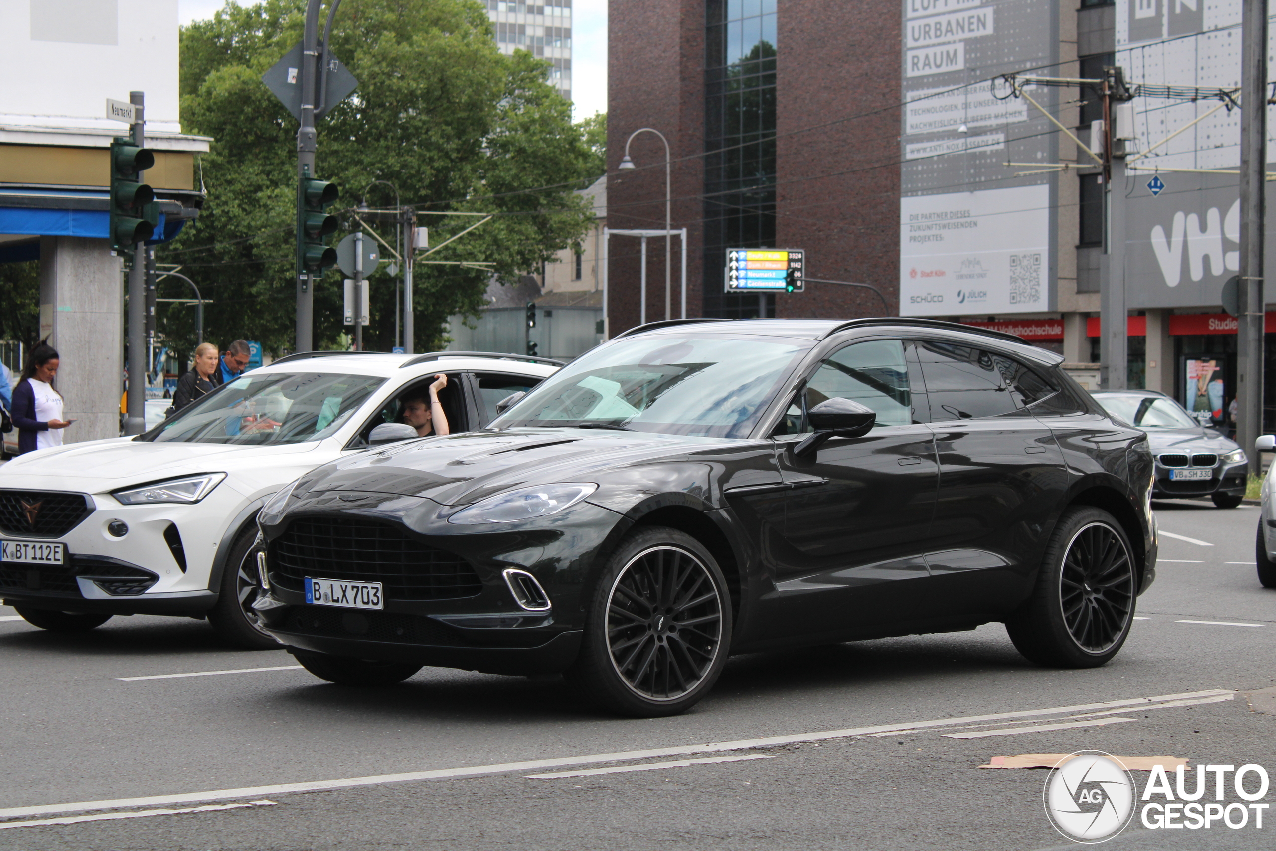 Aston Martin DBX