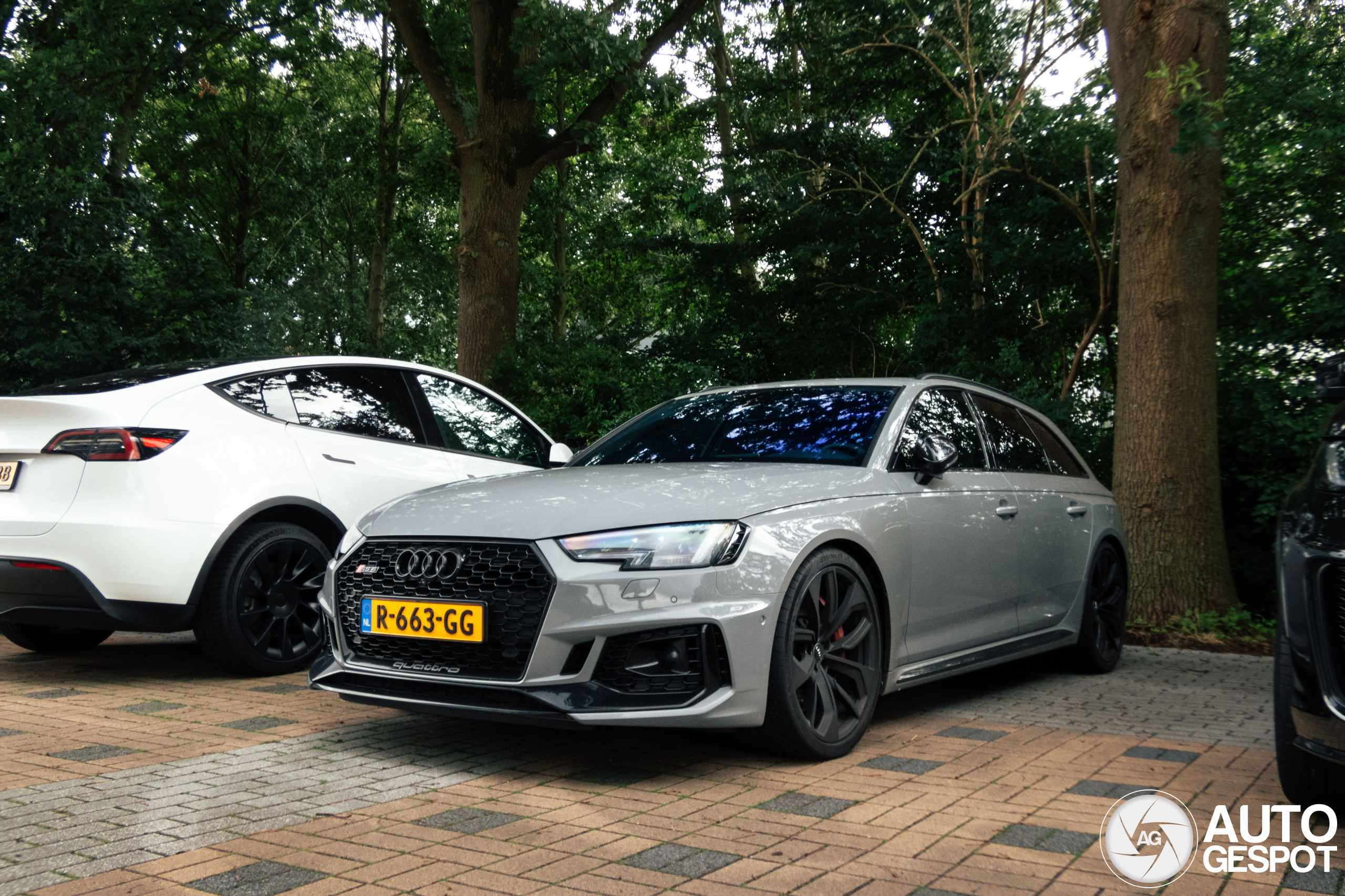 Audi RS4 Avant B9