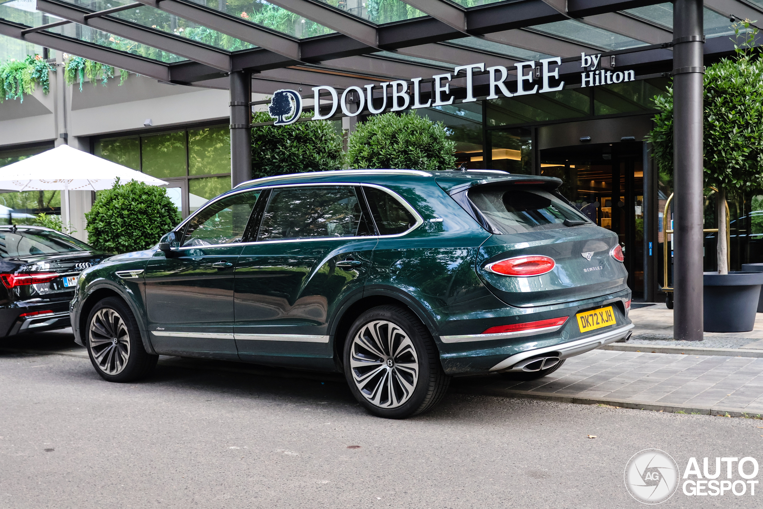 Bentley Bentayga Azure EWB First Edition