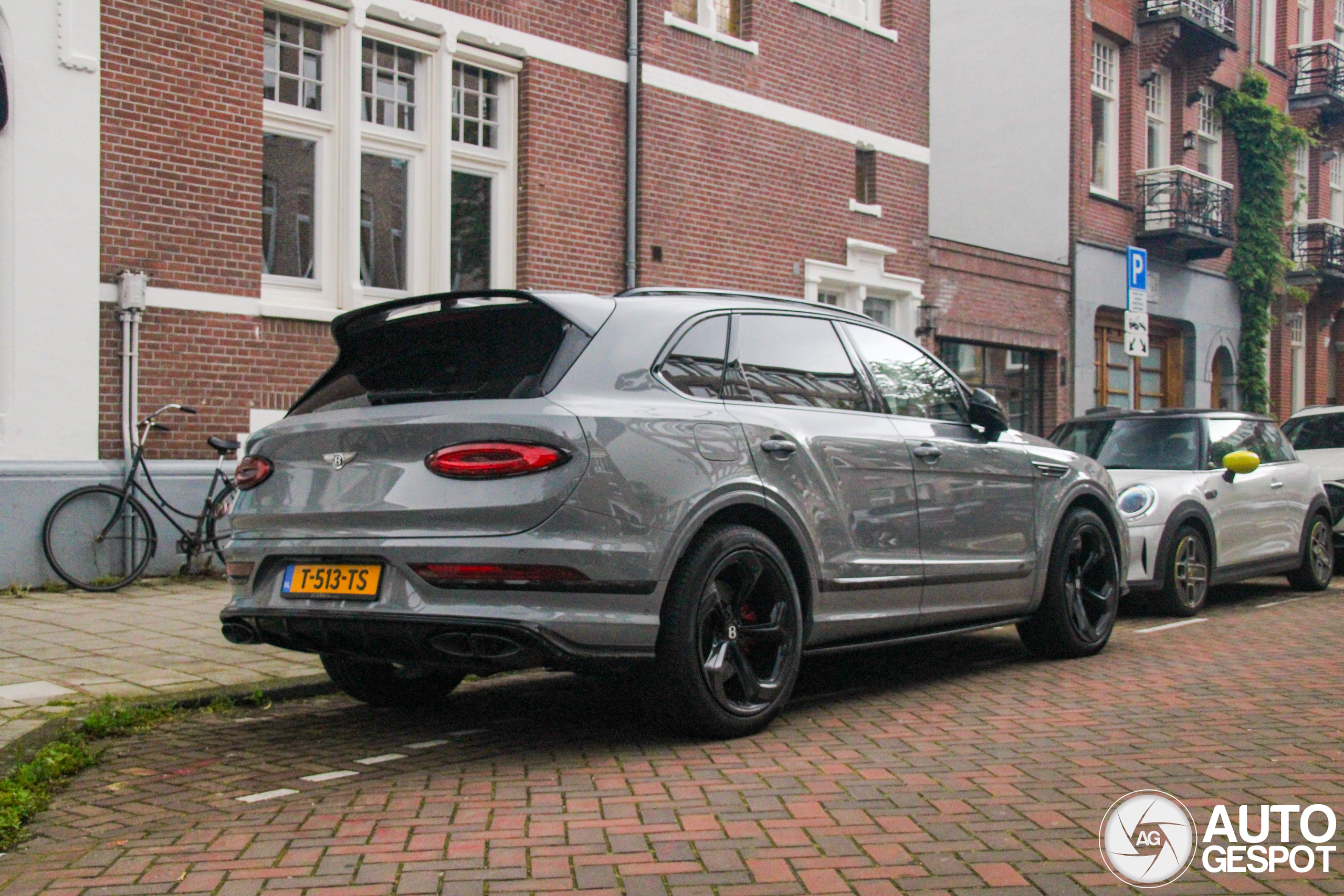 Bentley Bentayga Hybrid S