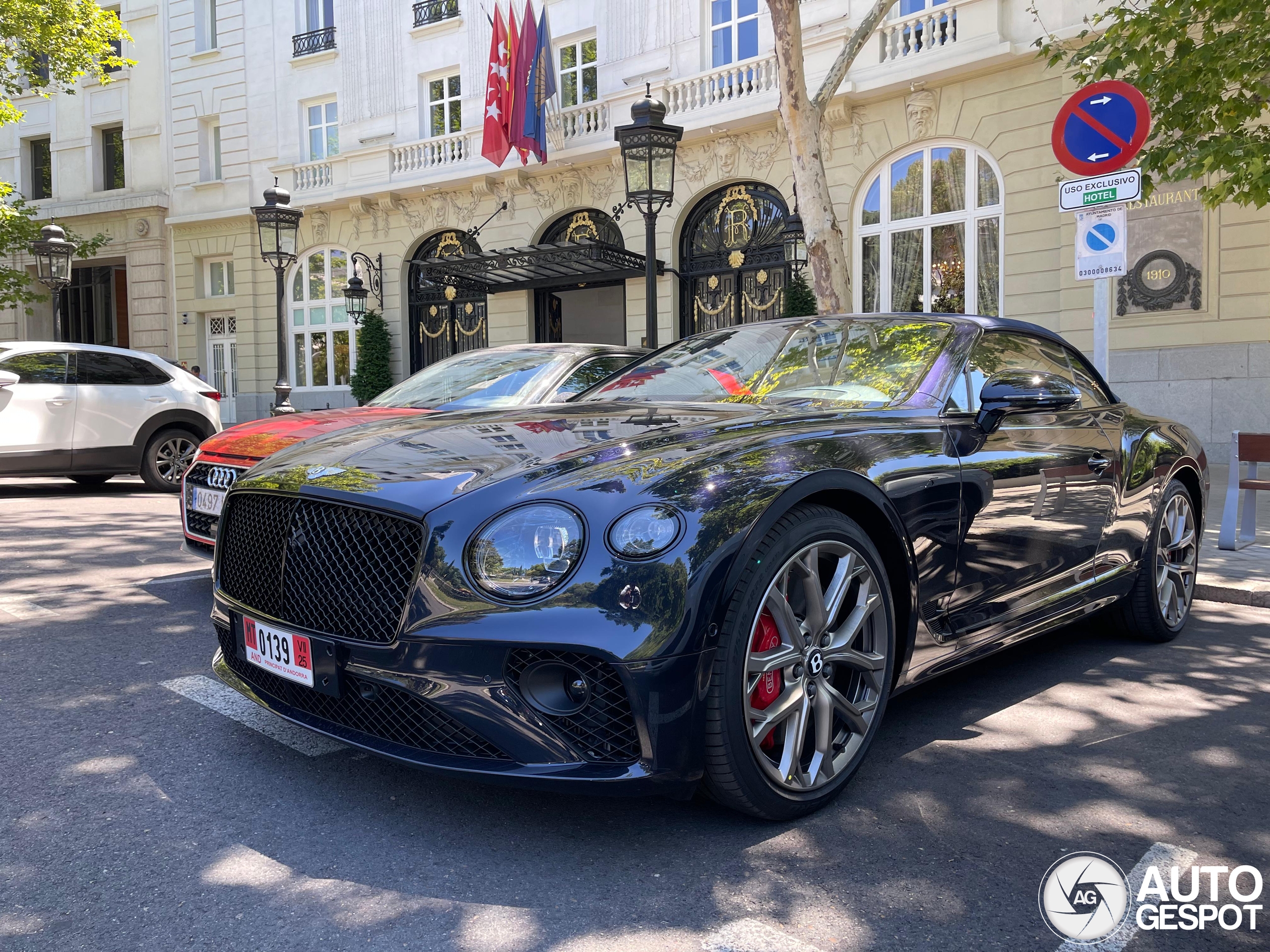 Bentley Continental GTC V8 S 2023