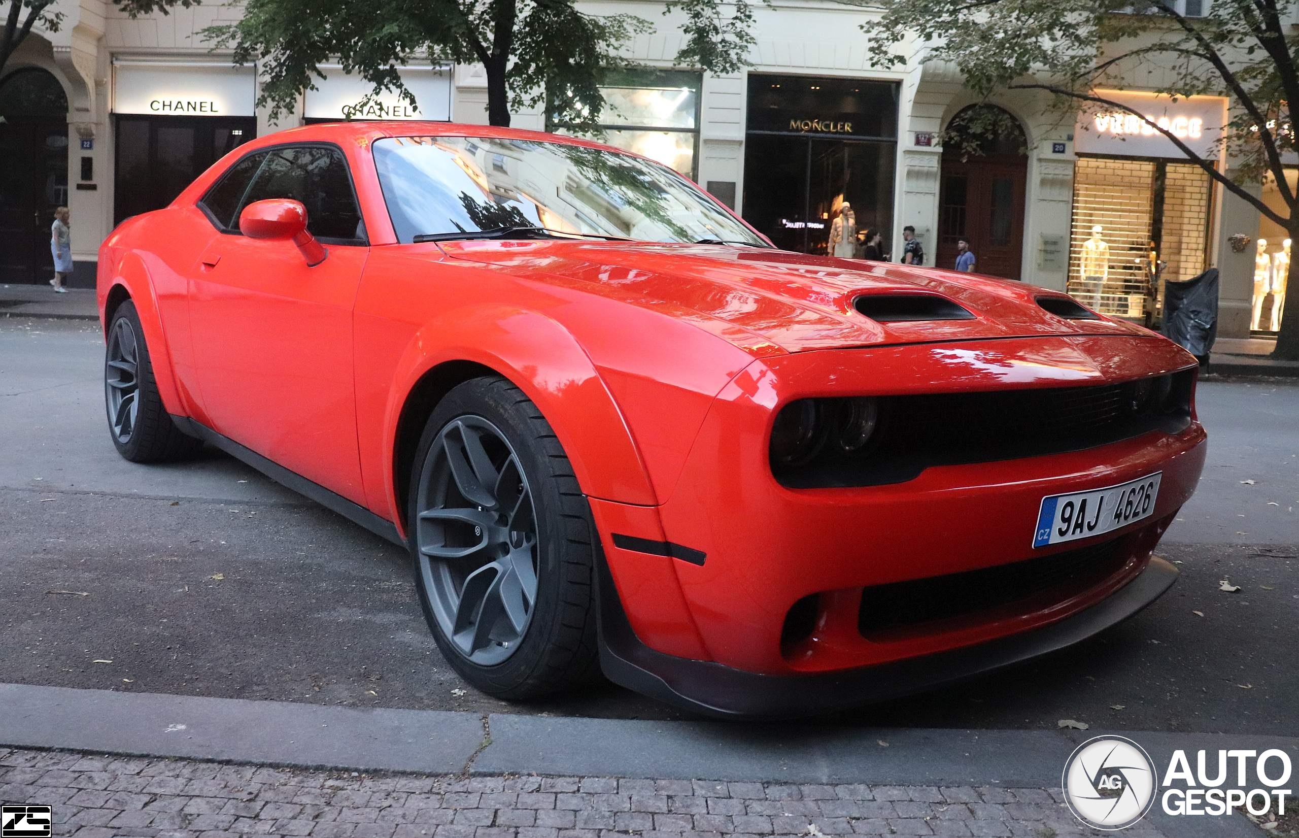 Dodge Challenger SRT Hellcat Widebody