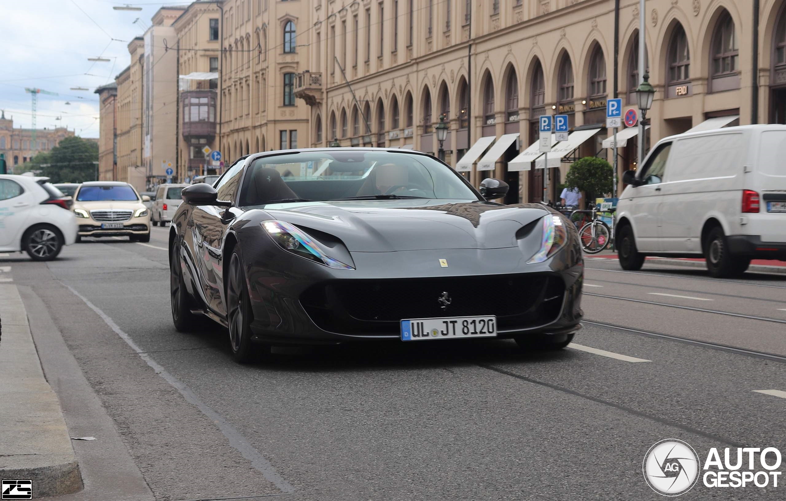 Ferrari 812 GTS