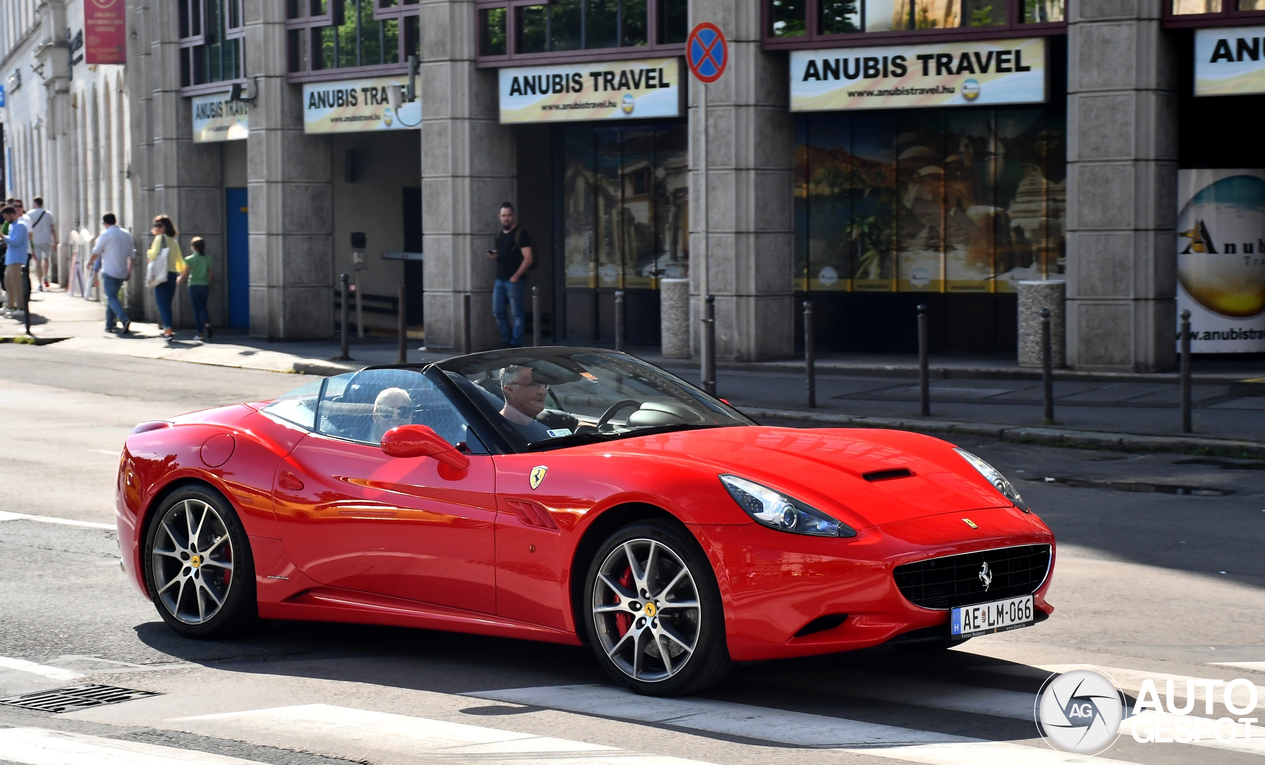 Ferrari California