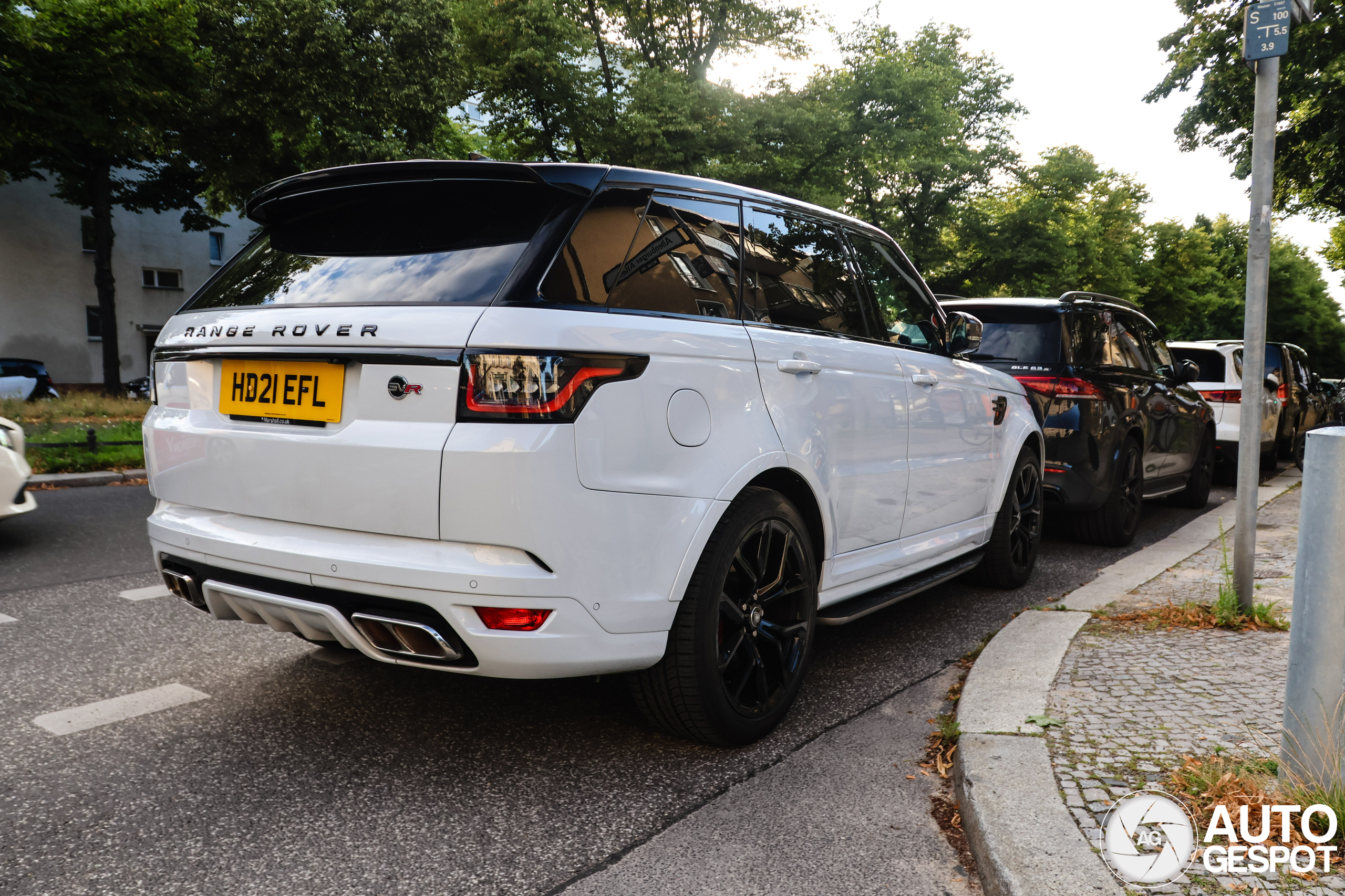 Land Rover Range Rover Sport SVR 2018 Carbon Edition