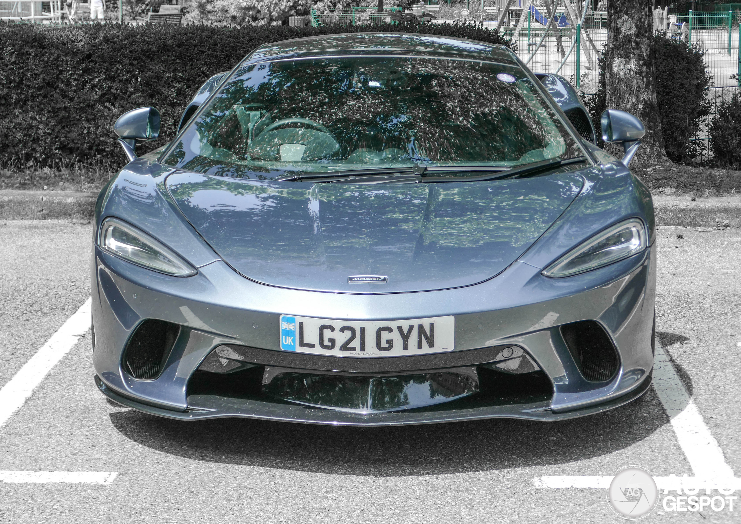 McLaren GT