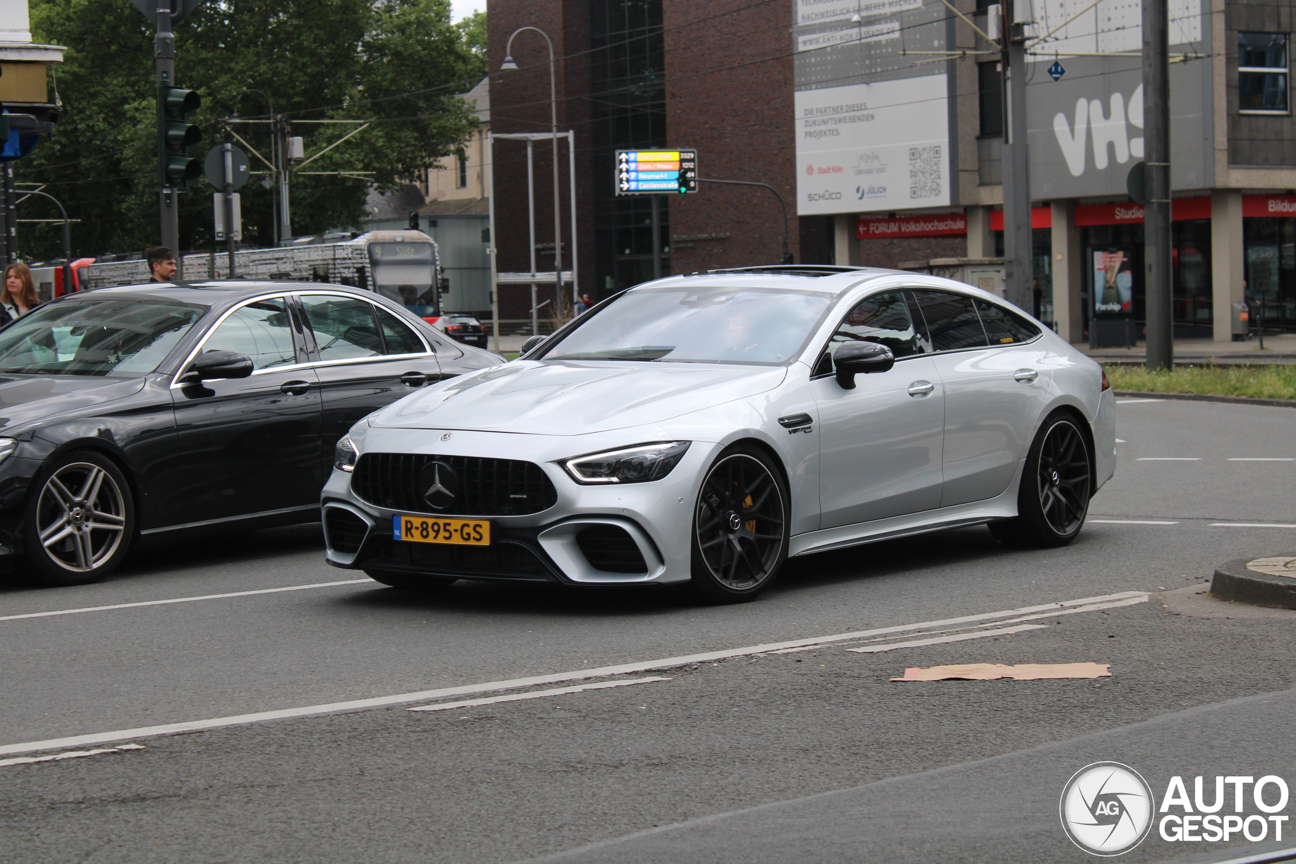 Mercedes-AMG GT 63 S X290